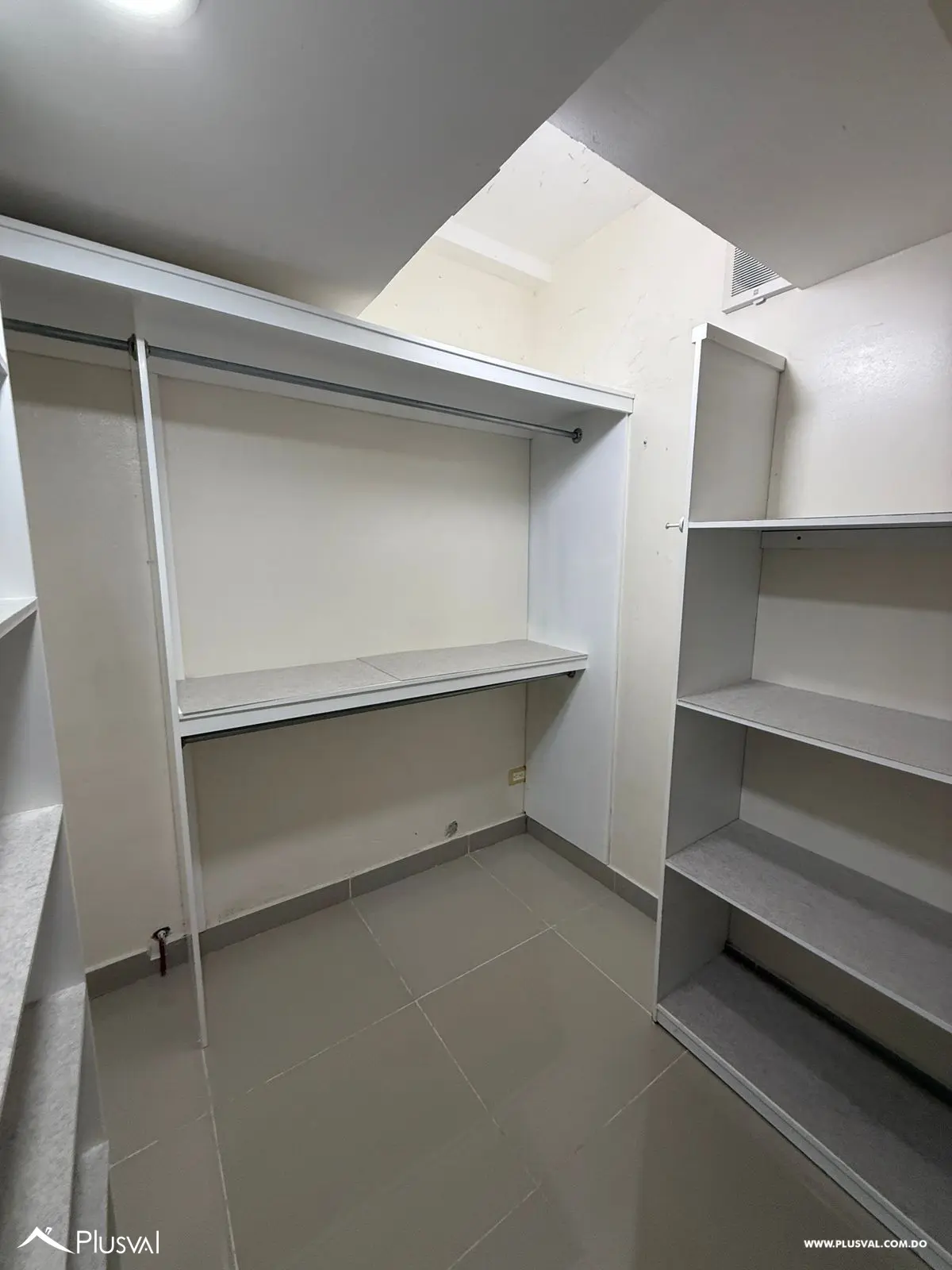 Moderno apartamento en alquiler en Evaristo 459399