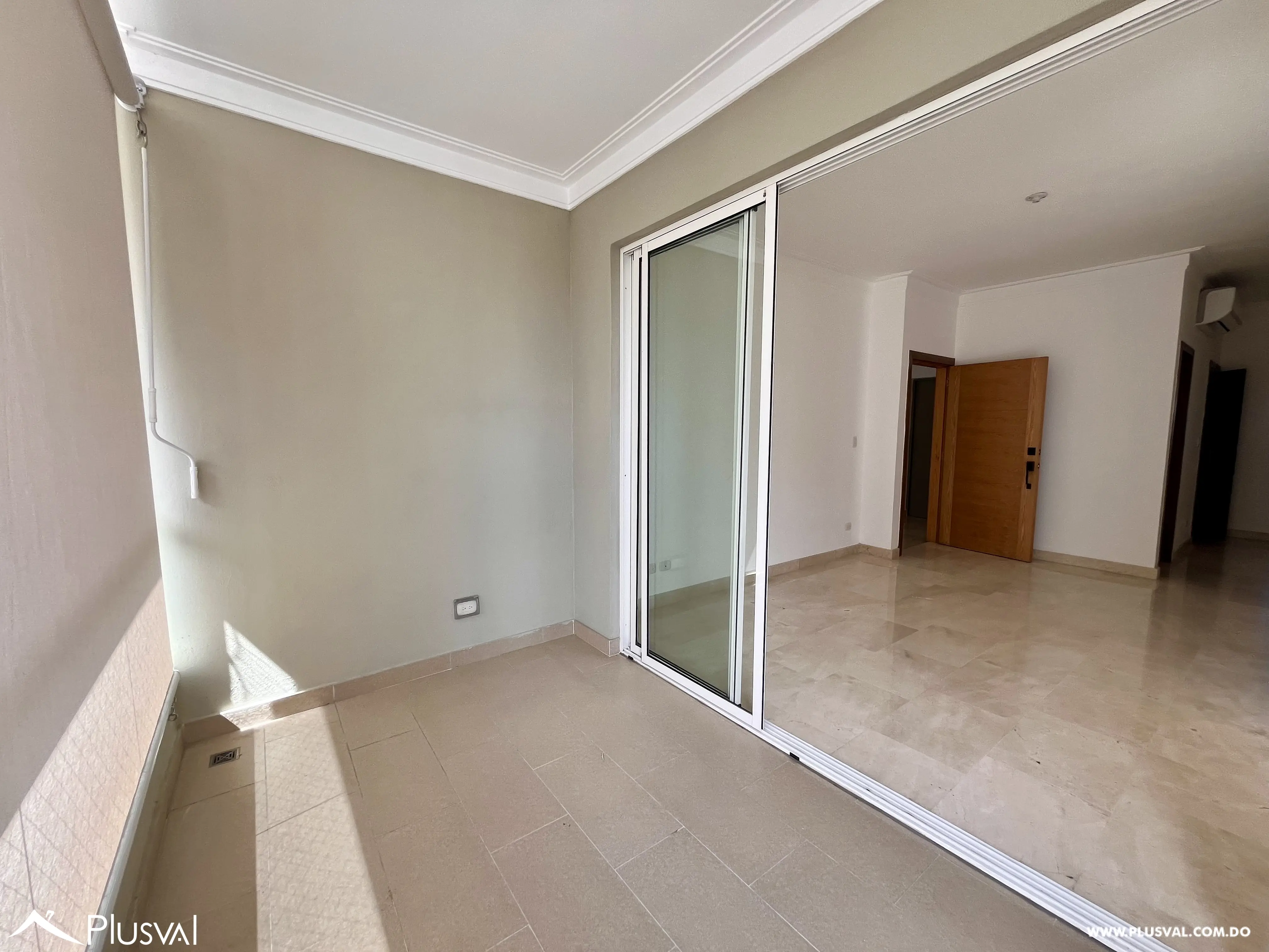 Apartamento en Alquiler con A/C en Serralles 468666