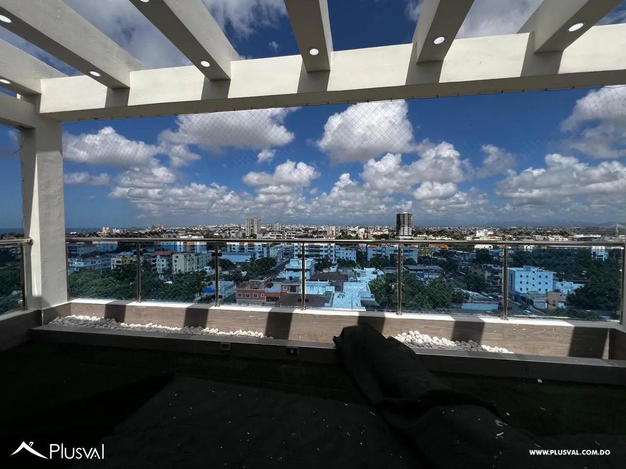 Penthouse de 3 Niveles en Venta en Alma Rosa I con Vista al Mar y Amplios Espacios – Santo Domingo Este 474924