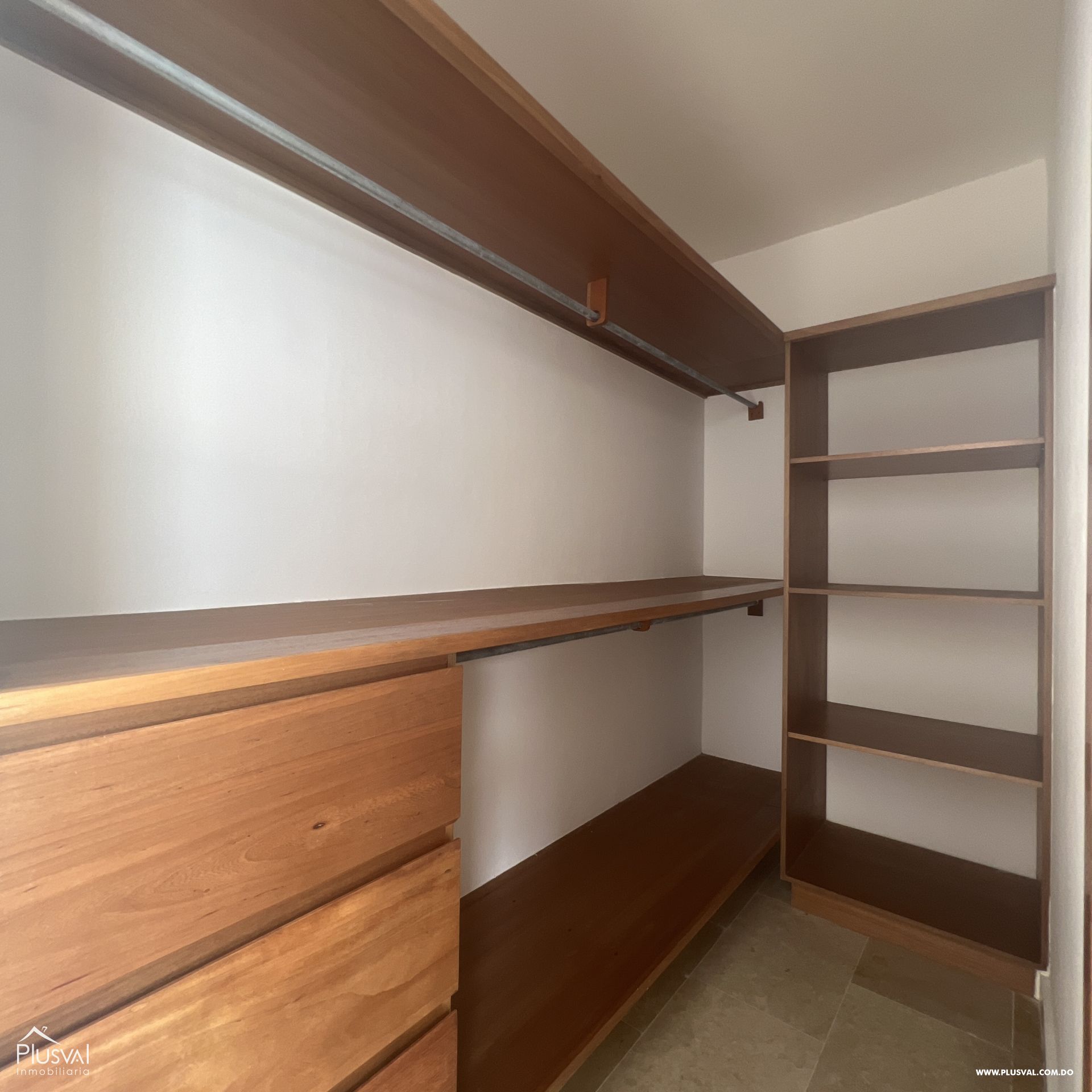 Casas en Venta en Puerto Plata con Dos Terrazas y Patio 306106