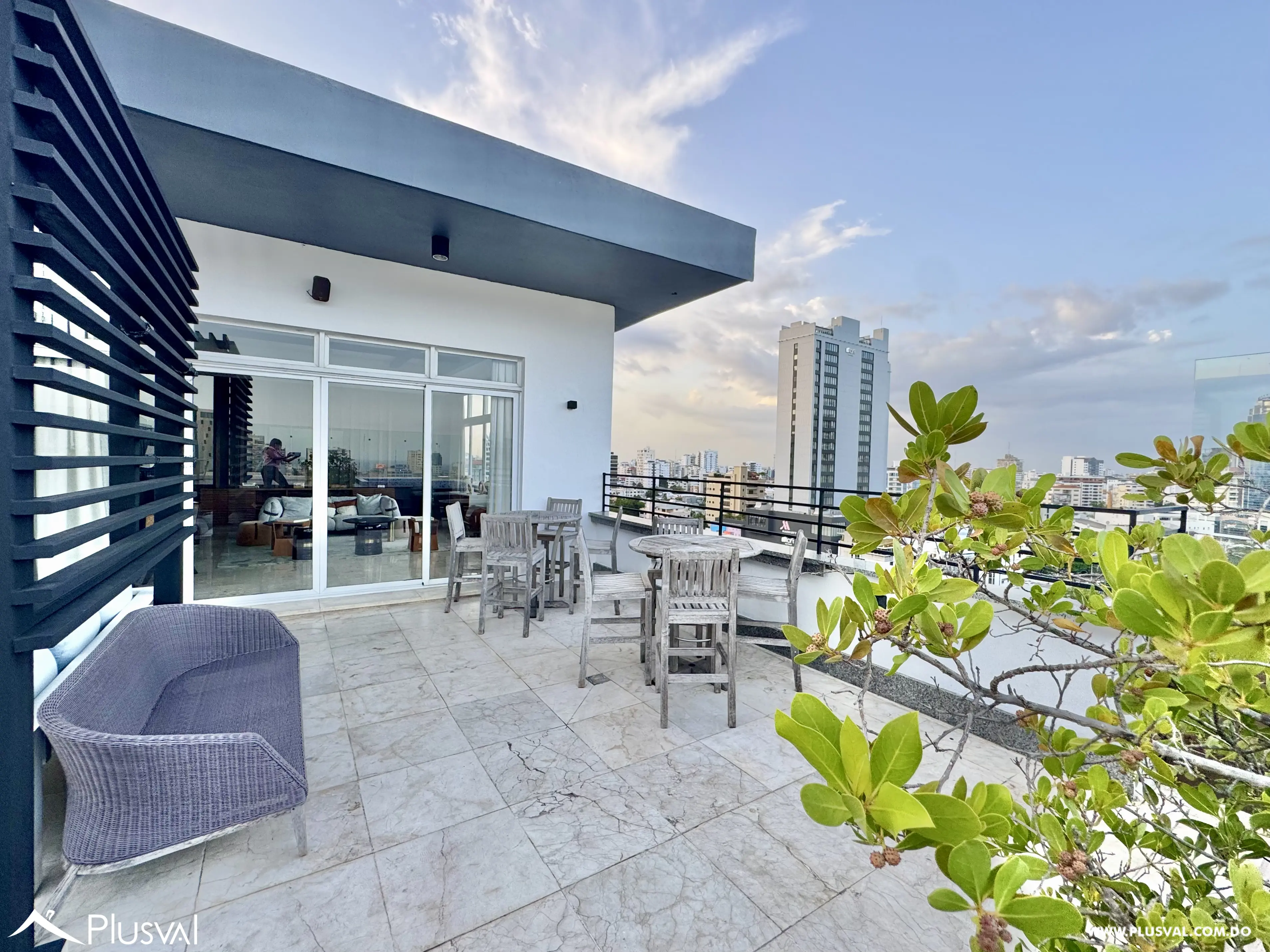 Alquilo Maravilloso Apartamento Amueblado de 1 hab. en Piantini 513101