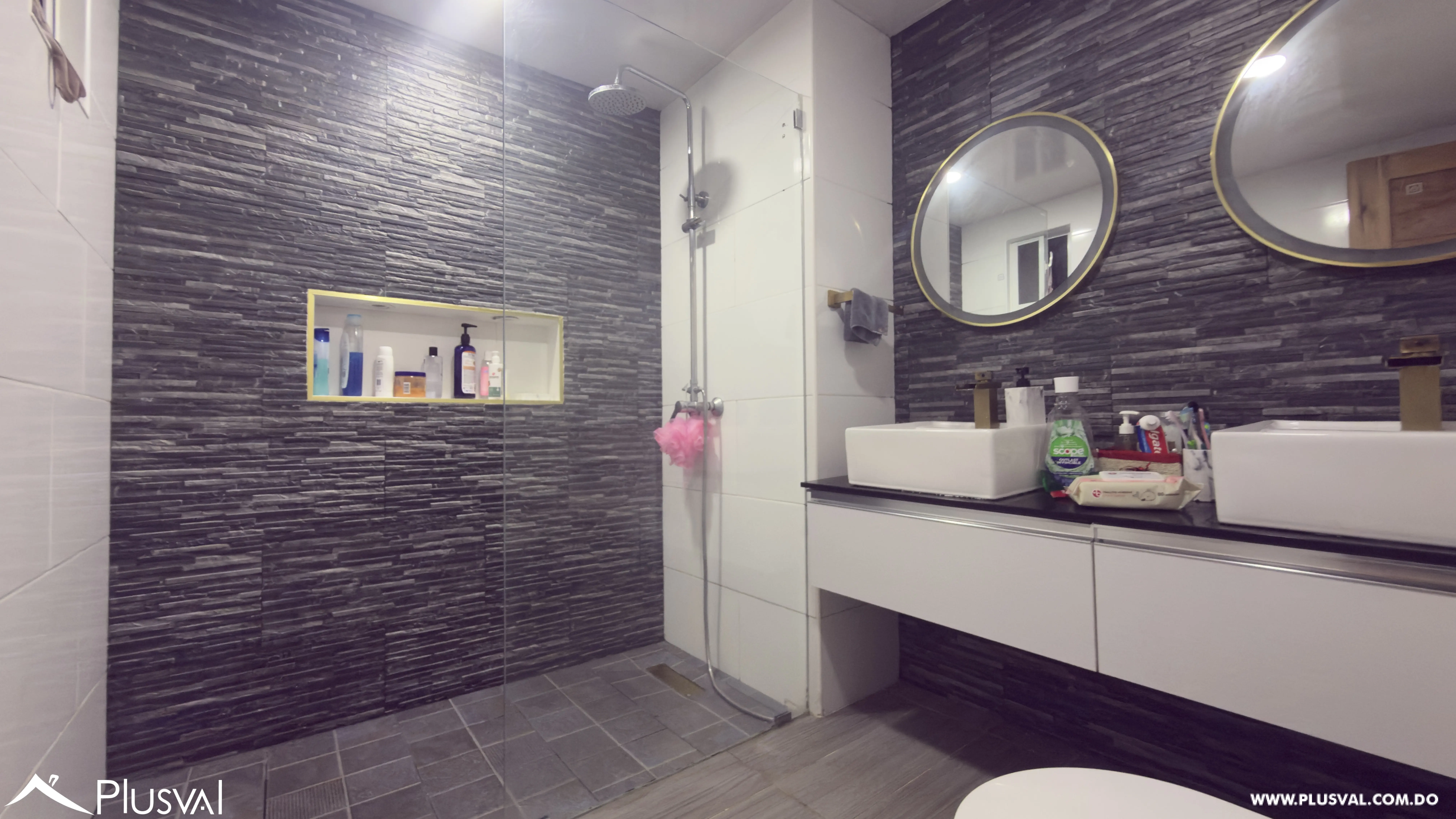 Apartamento con terraza en venta en Renacimiento 516692