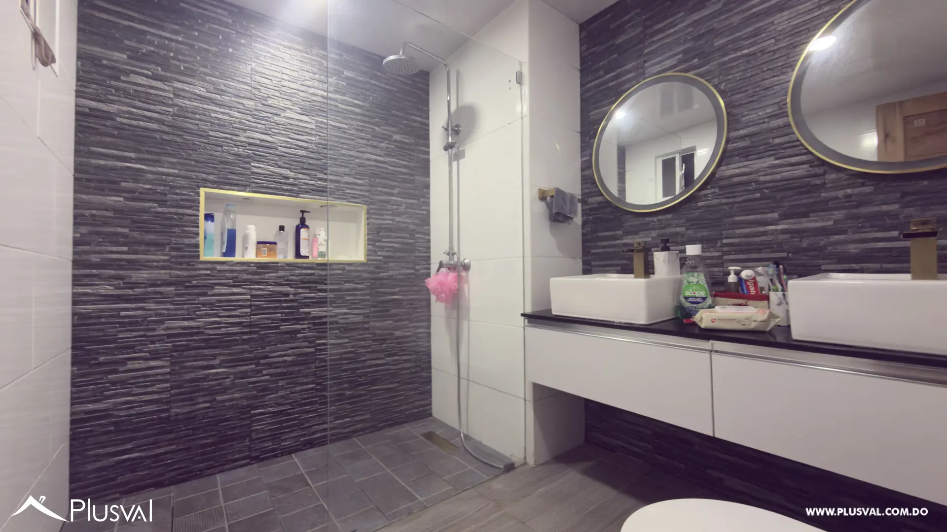 Apartamento con terraza en venta en Renacimiento 516692