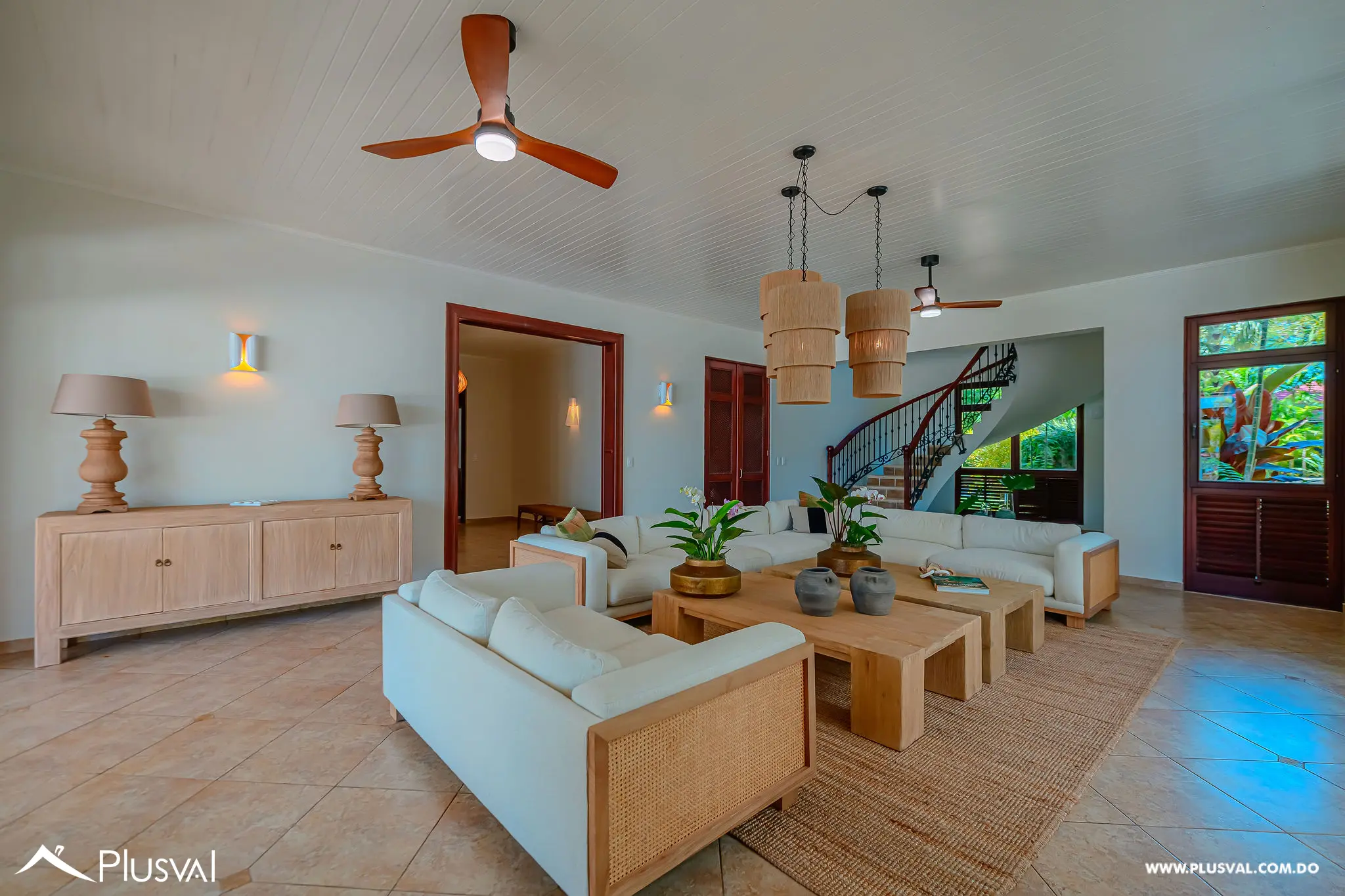 Preciosa Villa en venta. primera línea de playa en Cabrera 476741