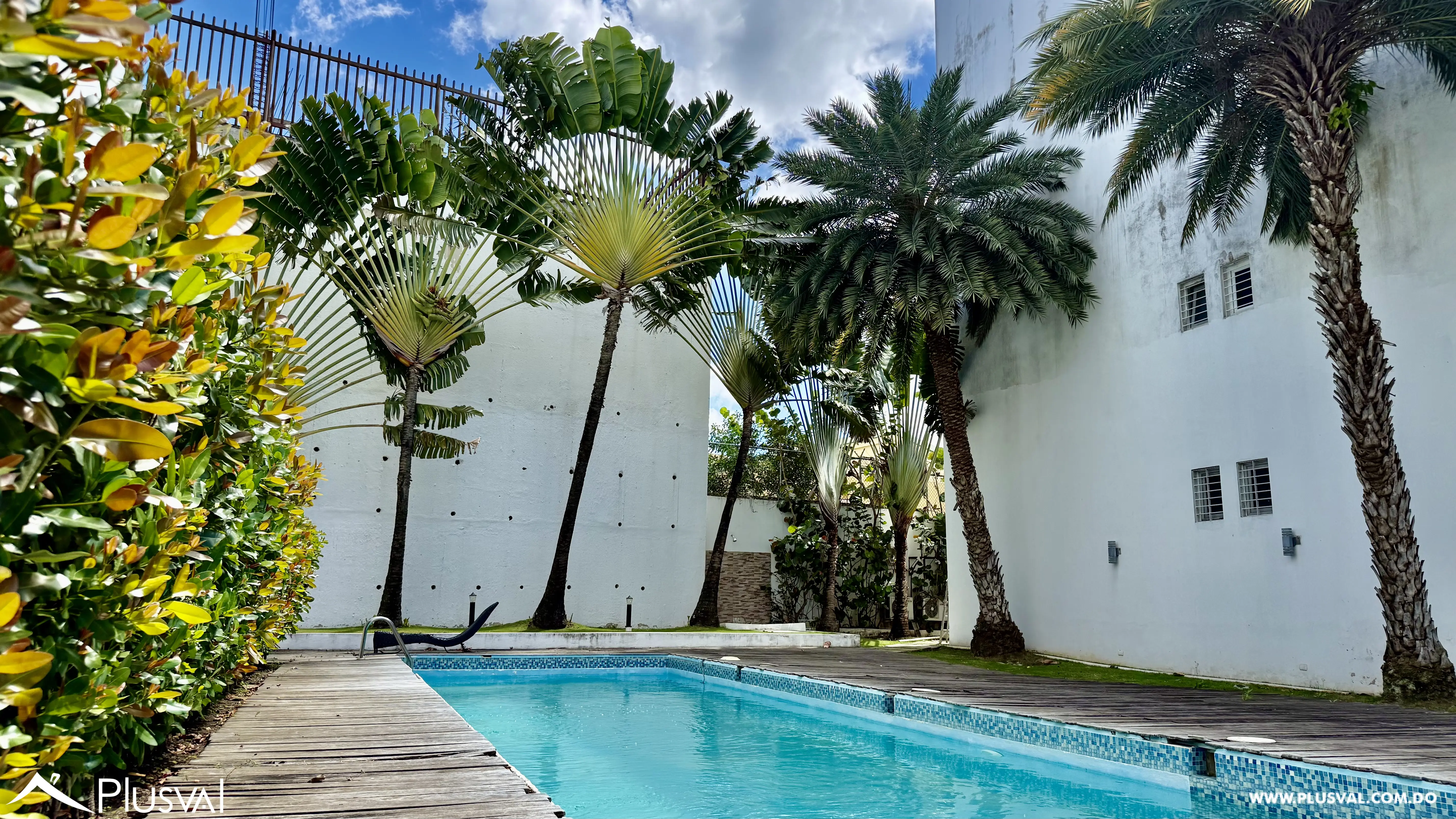 Apartamento con Patio en venta en Los Cerros de Gurabo, 3 Habitaciones mas 2 parqueos. 497738