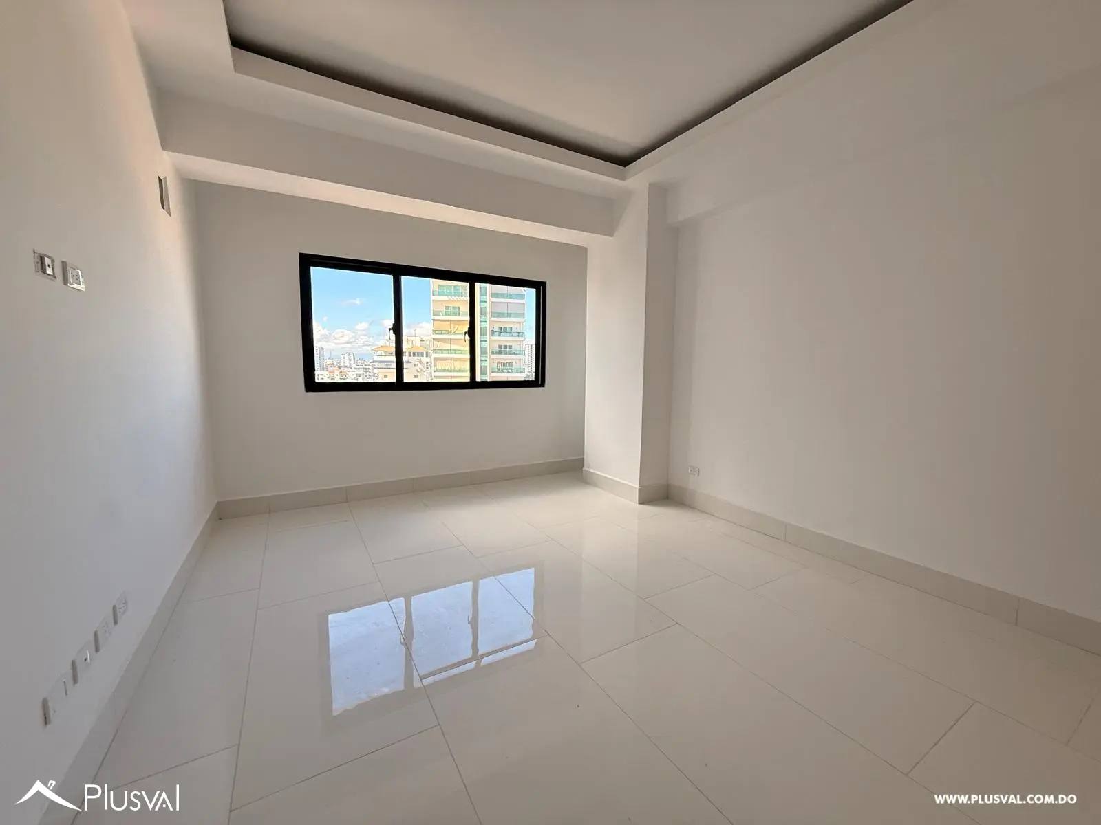 Exclusivo apartamento con balcón tipo terraza en alquiler en Alma Rosa I 478757