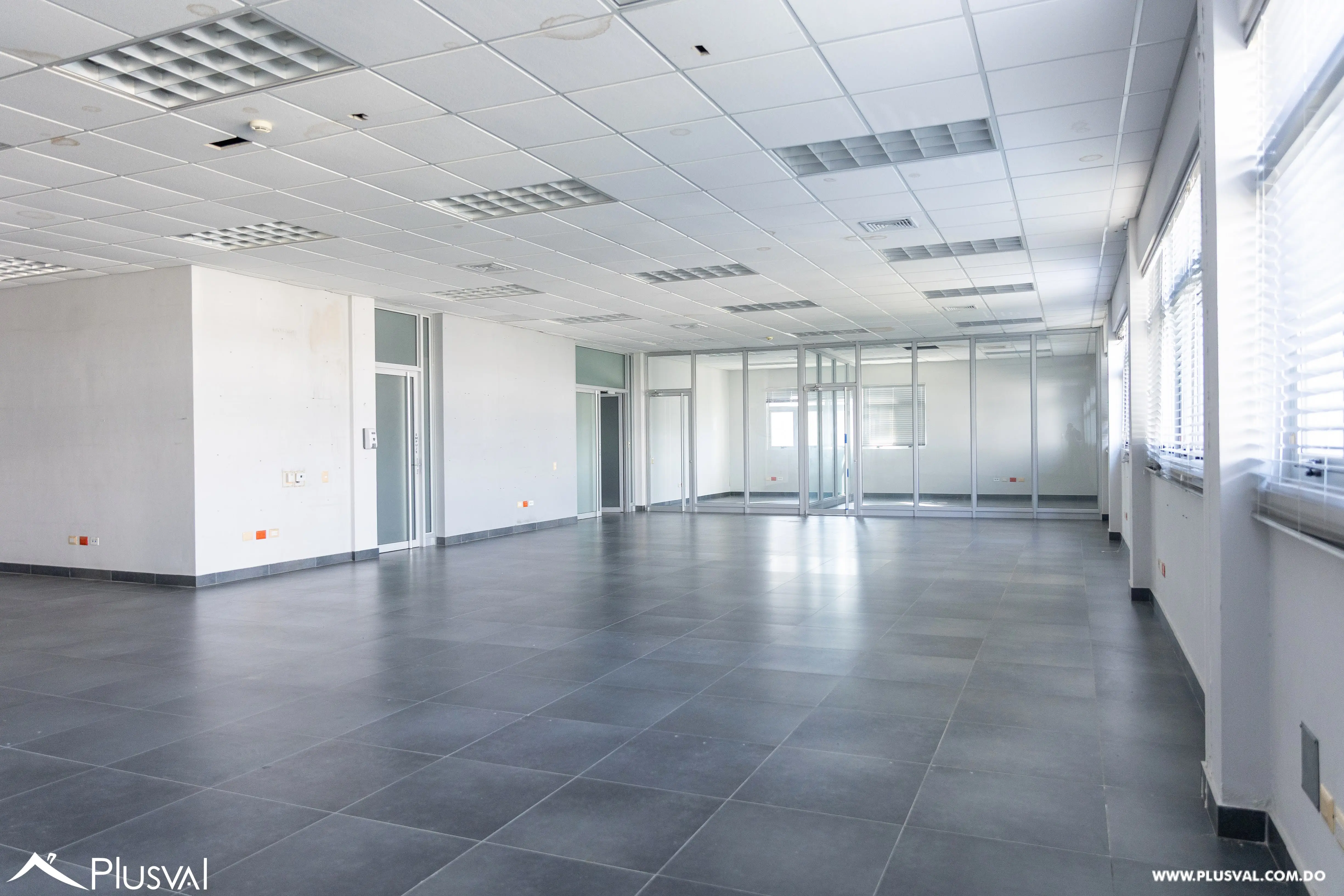 Edificio Comercial En Alquiler 491407