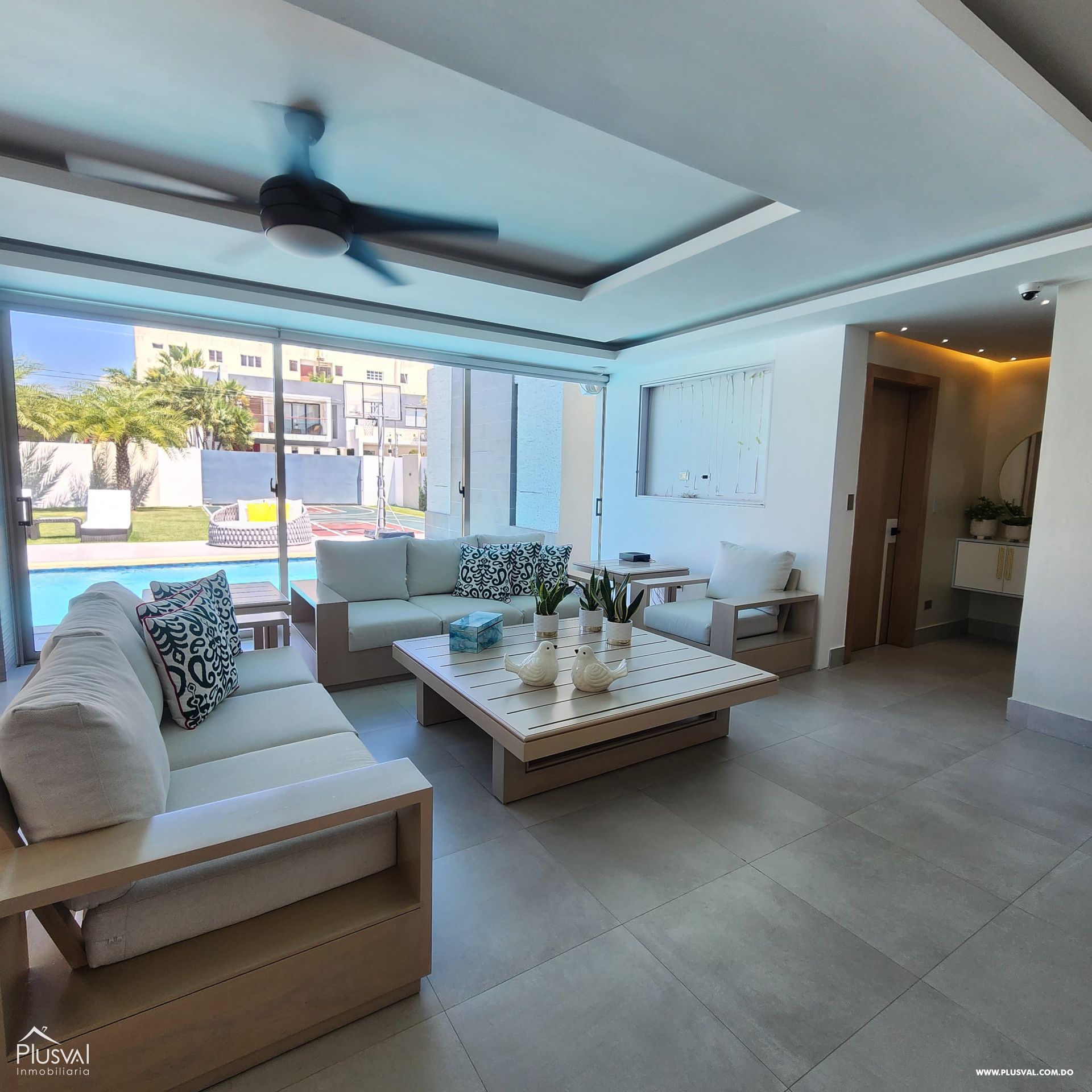 Vivienda de 2 niveles en Proyecto seguro de Santiago. 352280