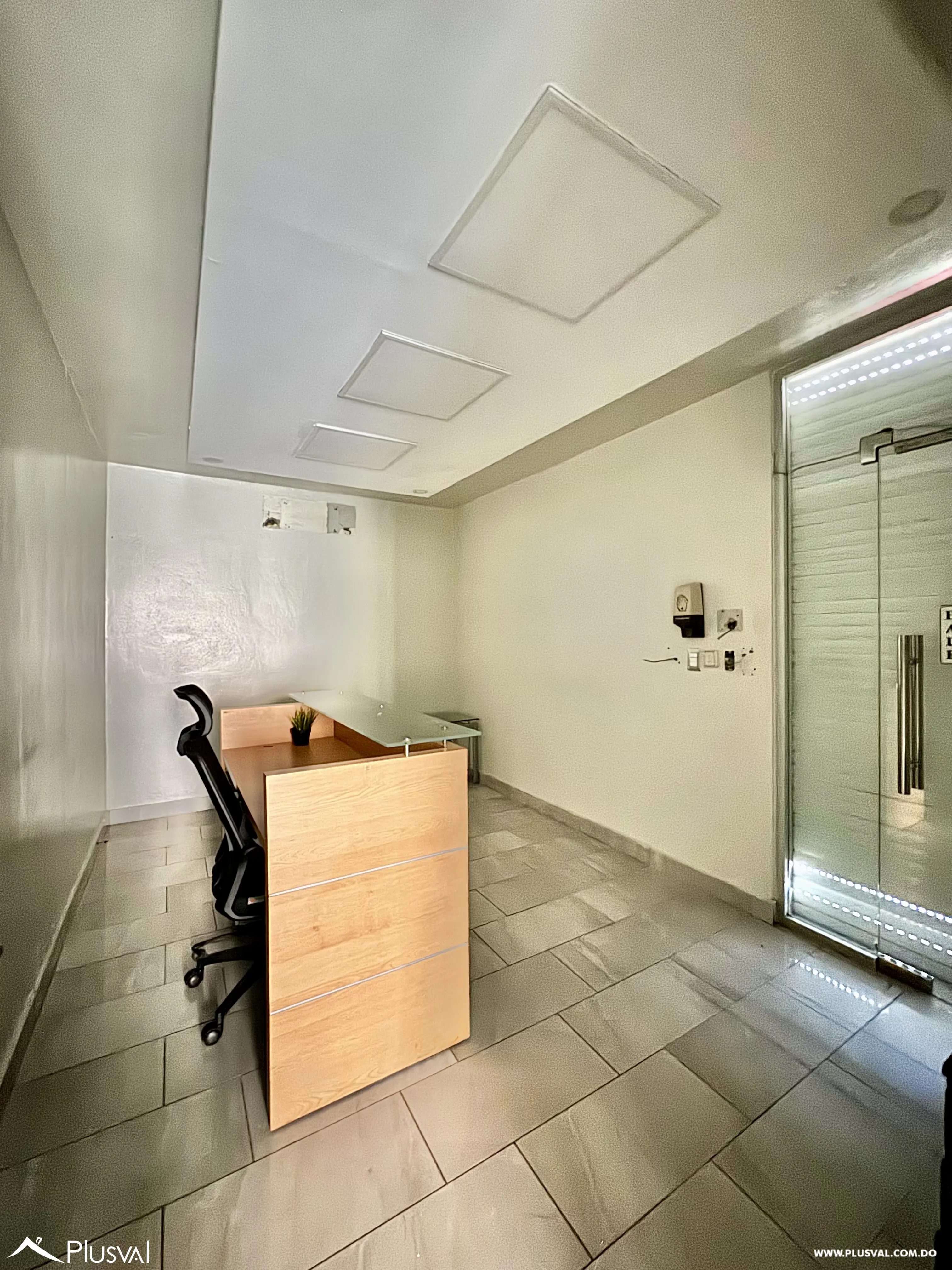 Alquilo Maravilloso Local Comercial en Esquina en Arroyo Hondo Viejo 512873