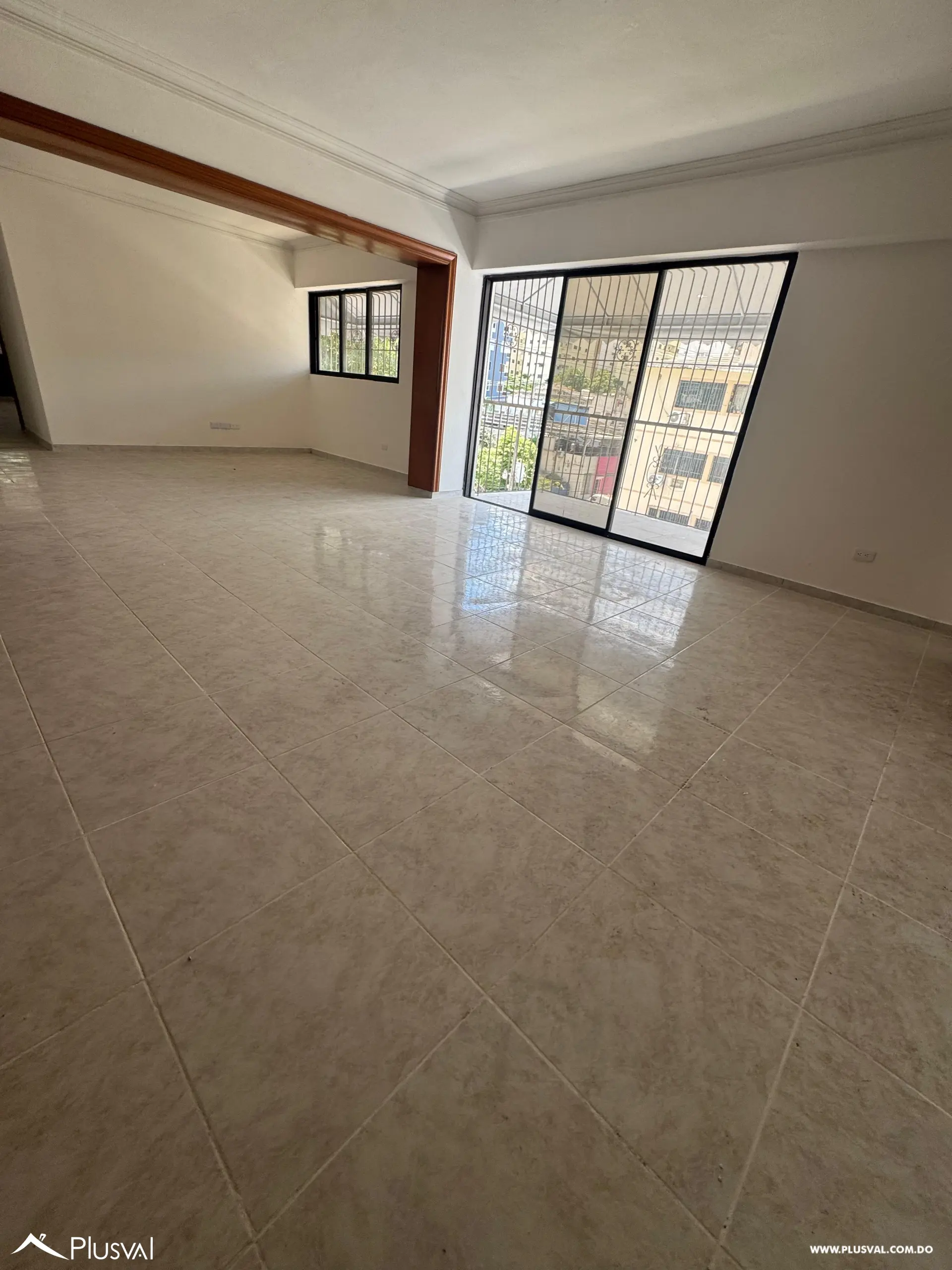 Venta de apartamento clasico en Paraíso 461386