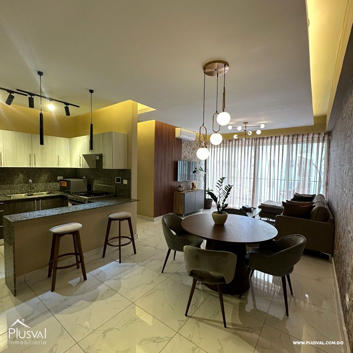 Apartamento de 2 habitaciones AMUEBLADO en alquiler en Evaristo Morales 272026