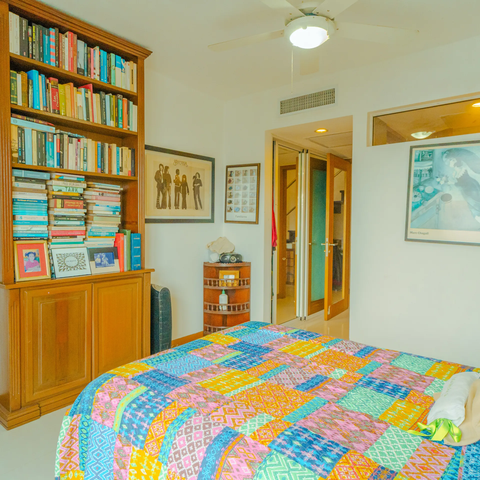 Pent-house con terraza privada y 3 parqueos en Evaristo Morales 435850