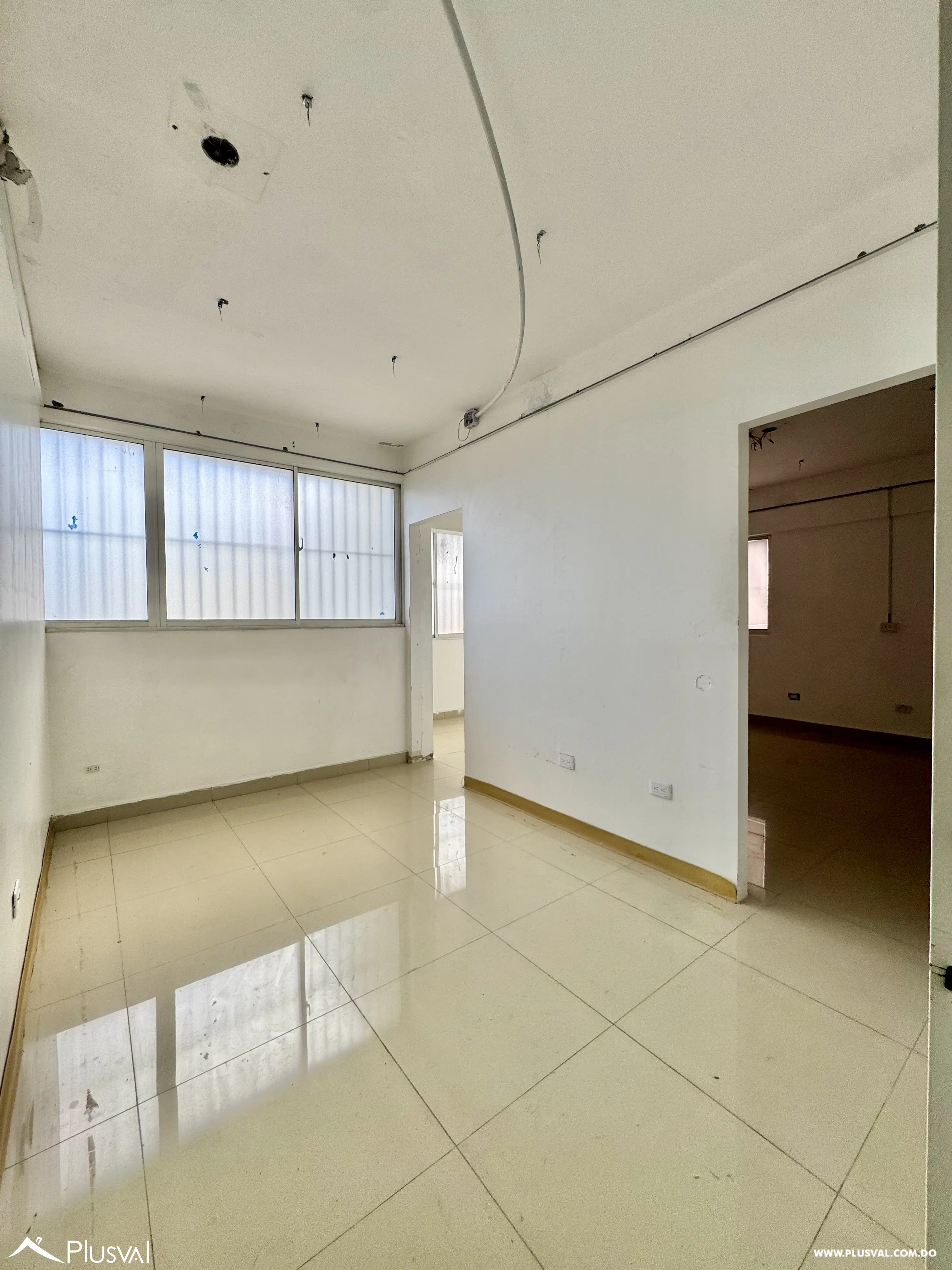 Alquilo Excelente Local Comercial en San Carlos 525253