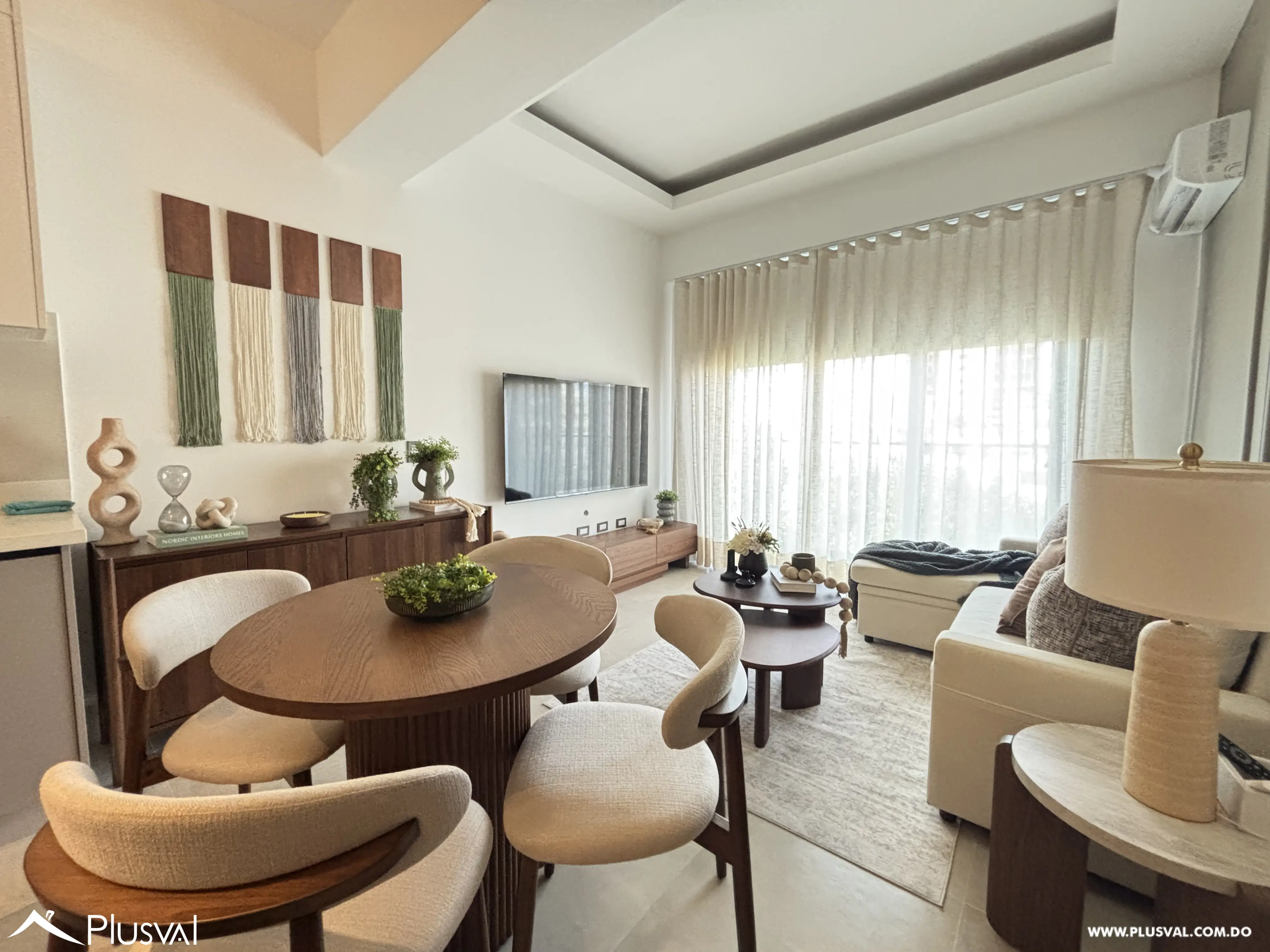 Apartamento amueblado en alquiler en Evaristo Morales 519439