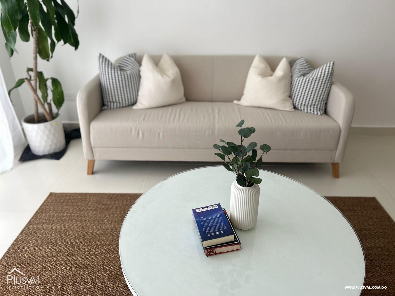 Apartamento amueblado en alquiler, confortable y ubicado en Bávaro. 383262