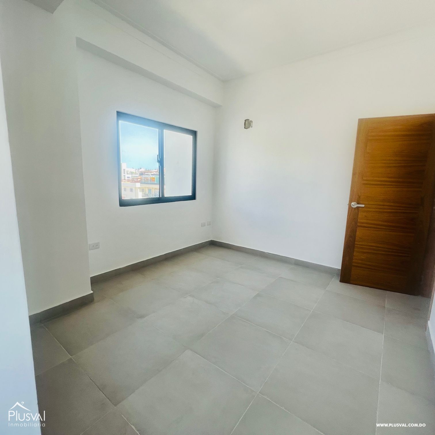 Apartamento en Alquiler 3 Hab en el Millon 268900