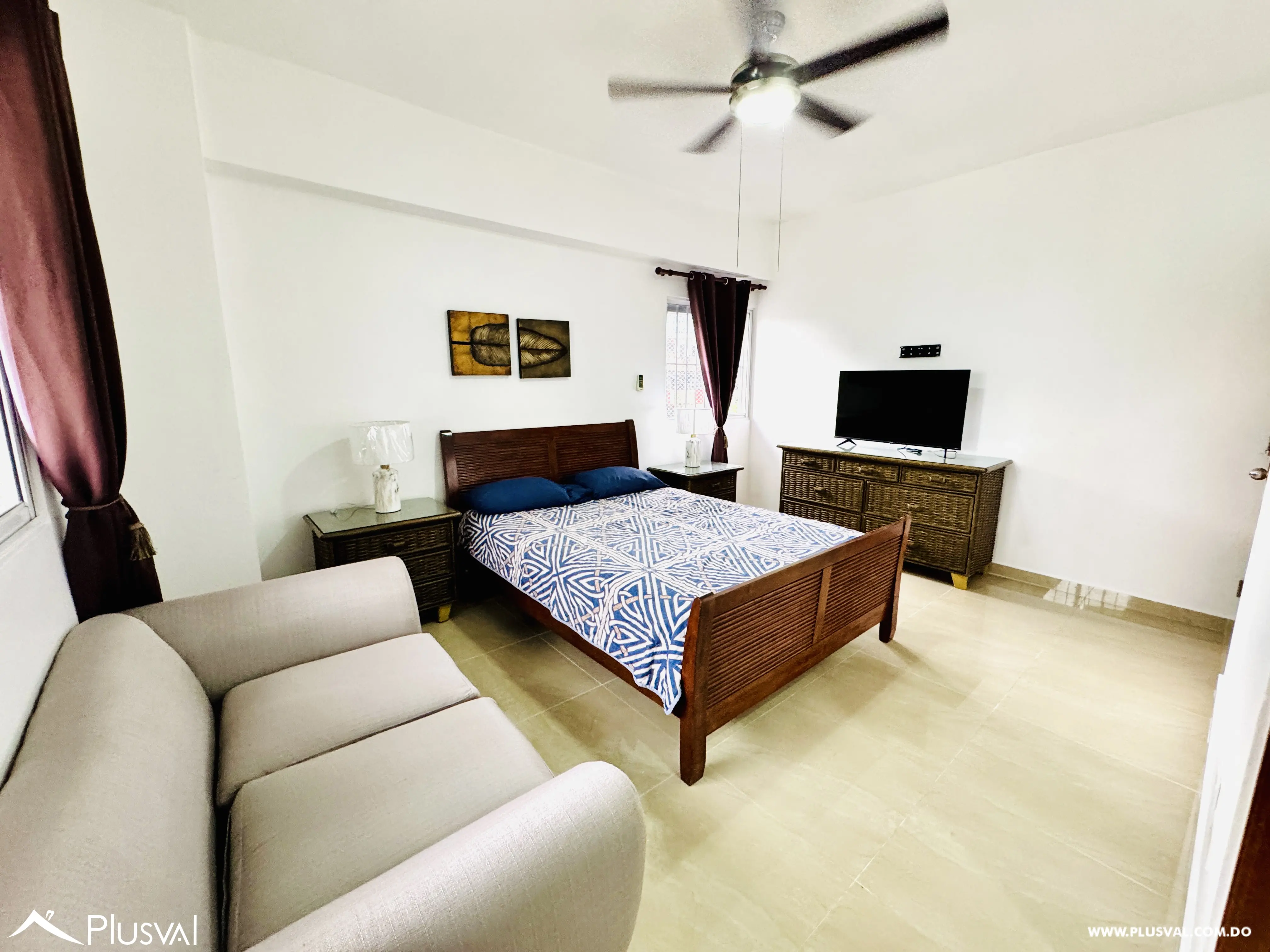 Amplio apartamento clásico en alquiler en Piantini 469301