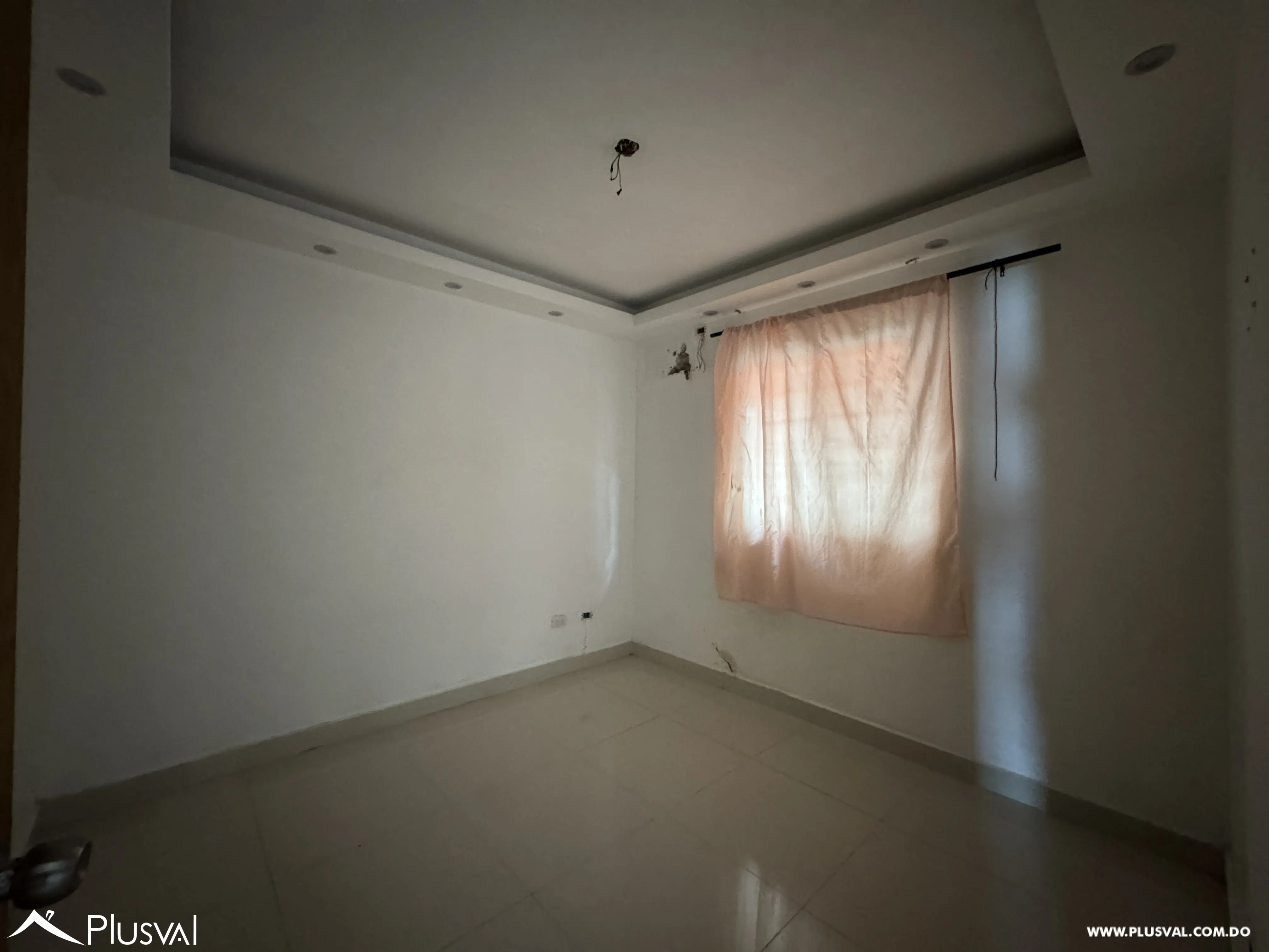 Apartamento en venta de 3 habitaciones en Villa Aura con walk-in closet y 2 parqueos 507389
