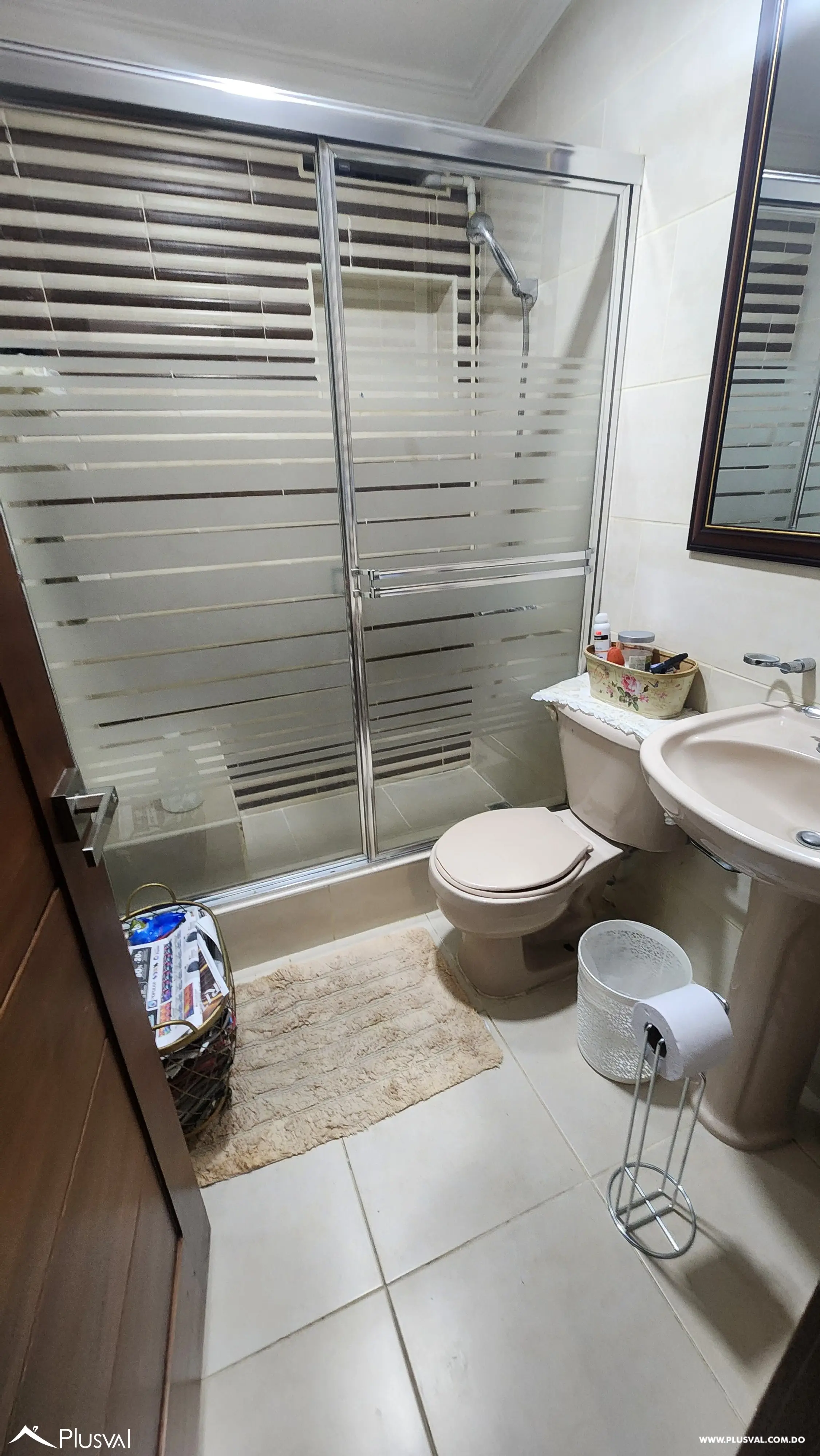 Se vende amplia casa en Los Restauradores 475478