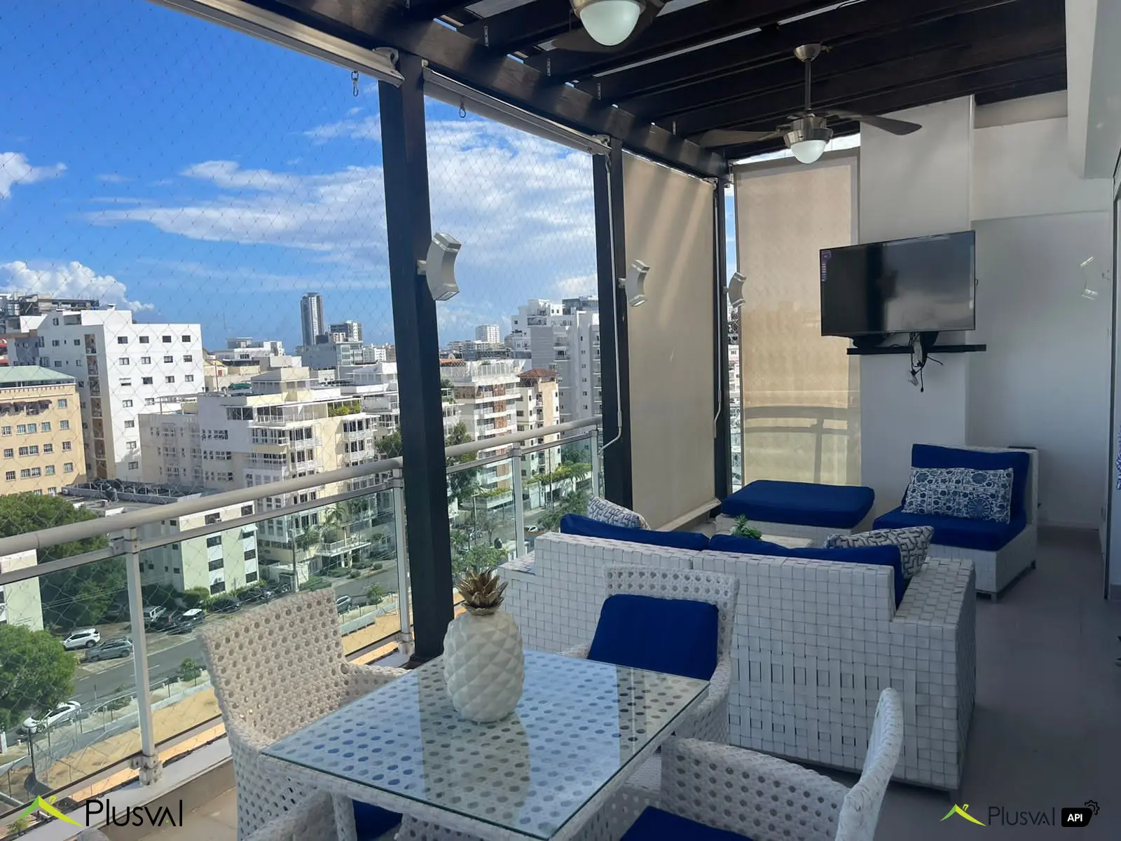 Alquiler  de Apartamento Amueblado, en Evaristo Morales. 448825