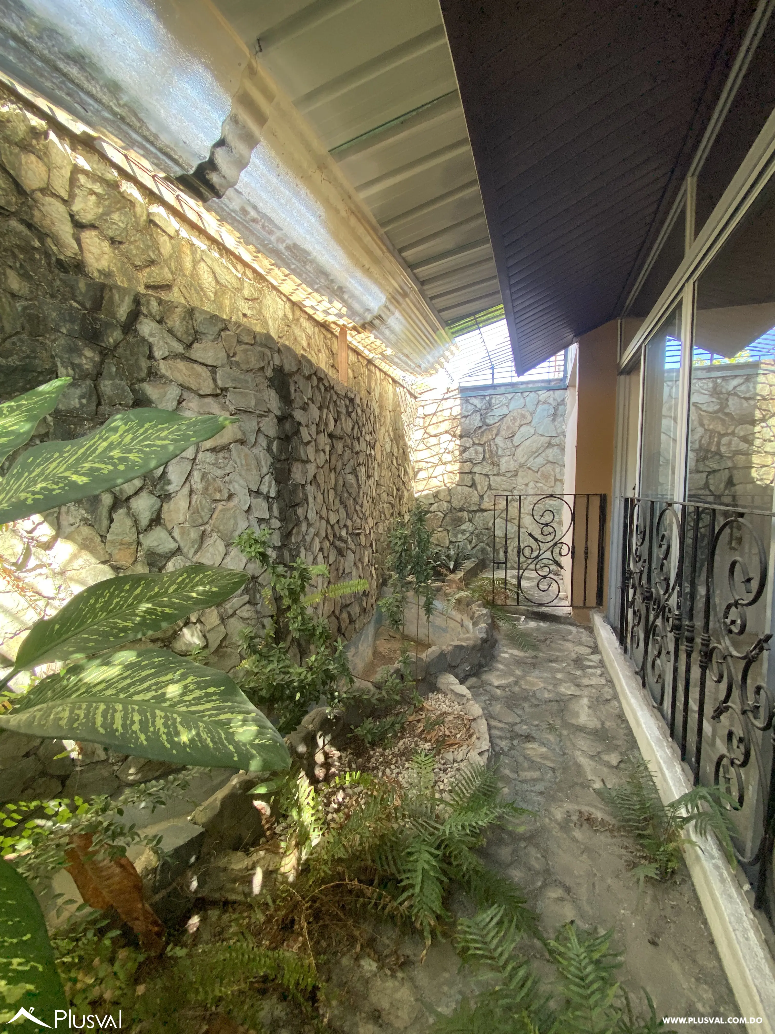 Casa de 5 Habitaciones en la Castellana, DN. 487836