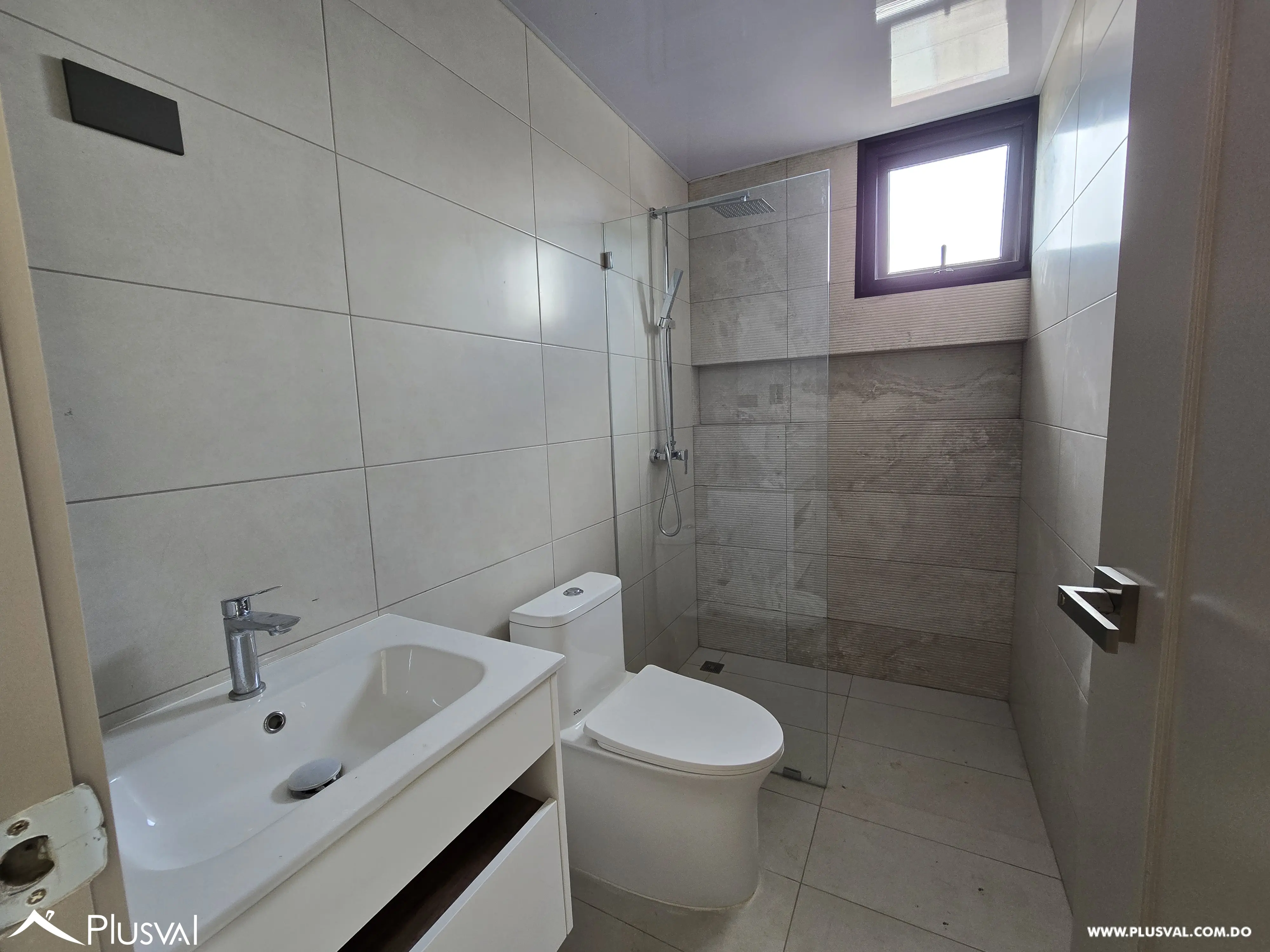 Apartamento en Venta Con terraza, Vistas Despejadas y Diseño Moderno 528415