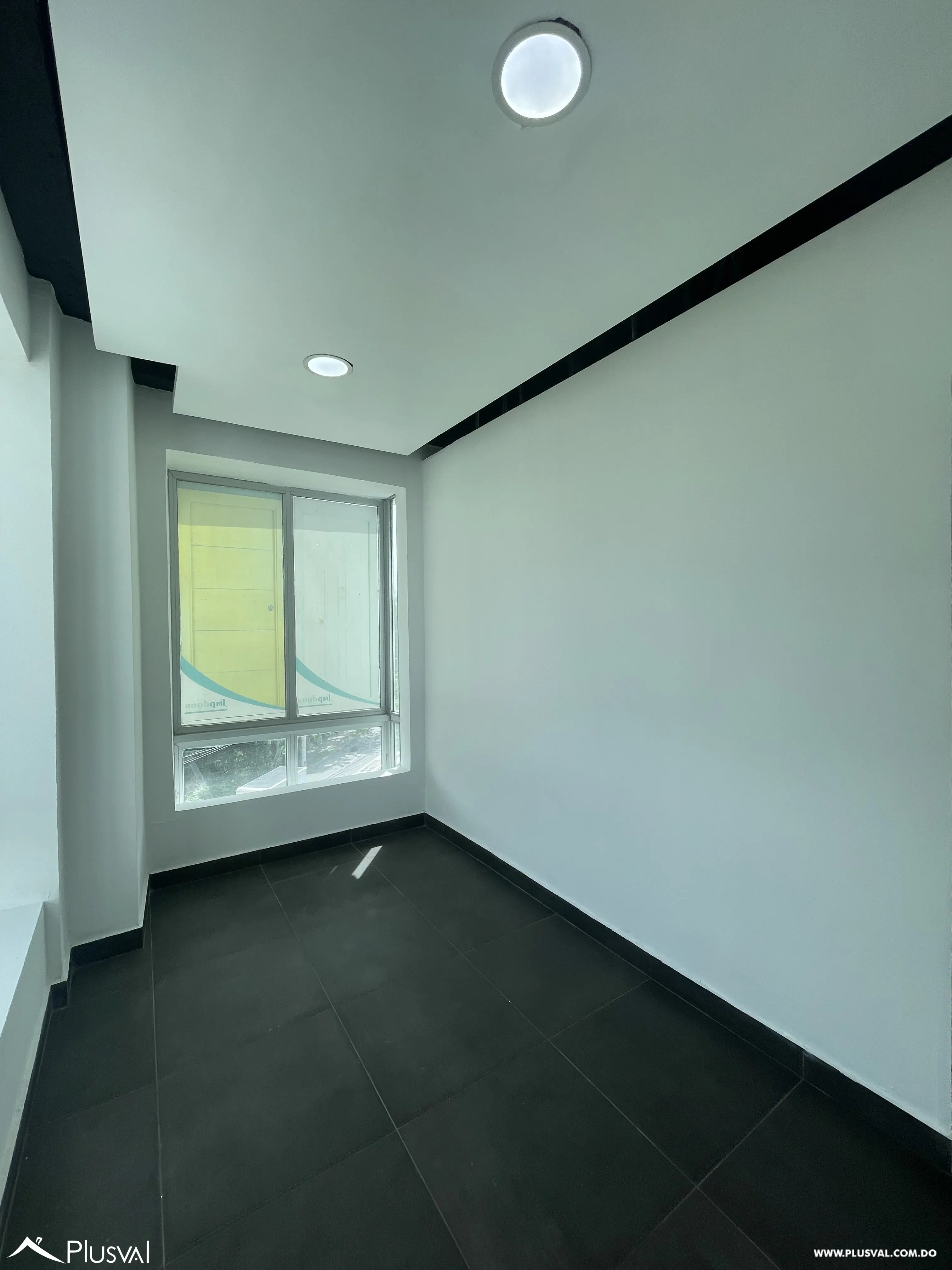 Local comercial de 75 m² en 4to nivel con ascensor en Jardines del Norte 502899