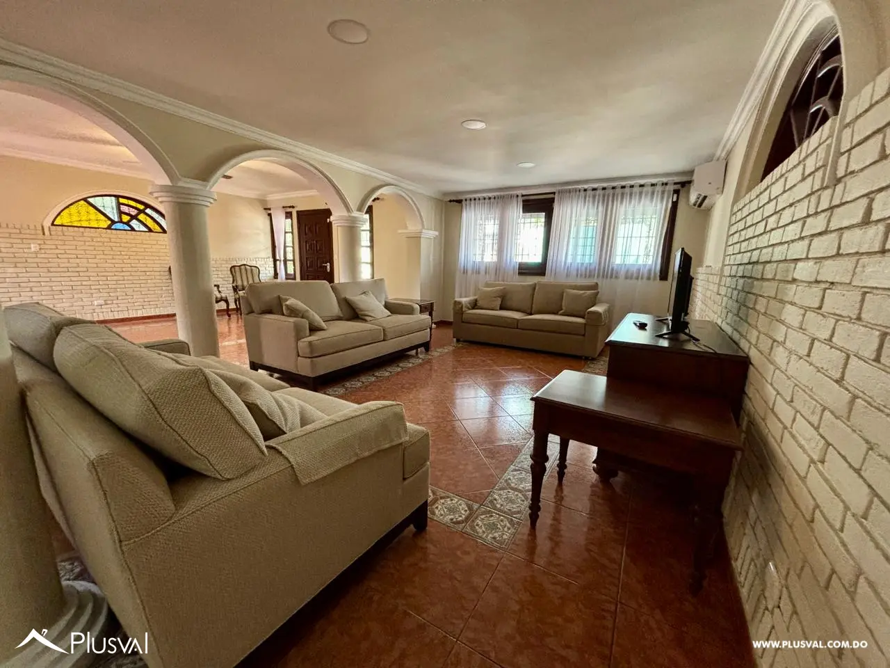 Amplia y clásica casa en venta en la mejor zona de Bella Vista 470492