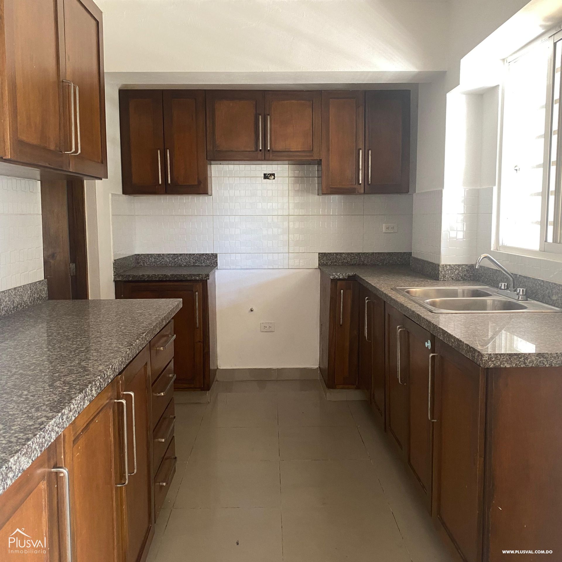 Apartamento de 3 habitaciones en Colinas de los Ríos 351793