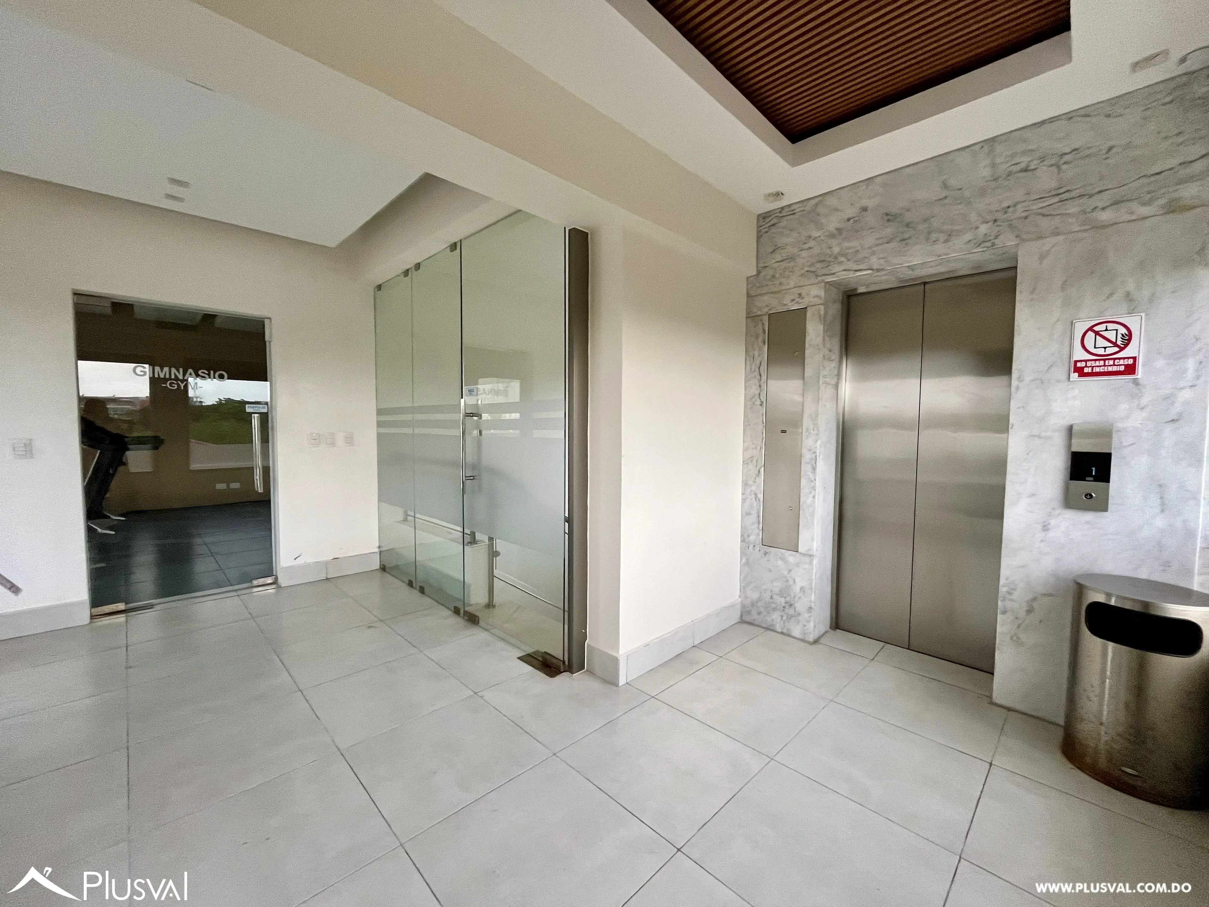 Terraza rooftop con piscina en alquiler en Gazcue 468484