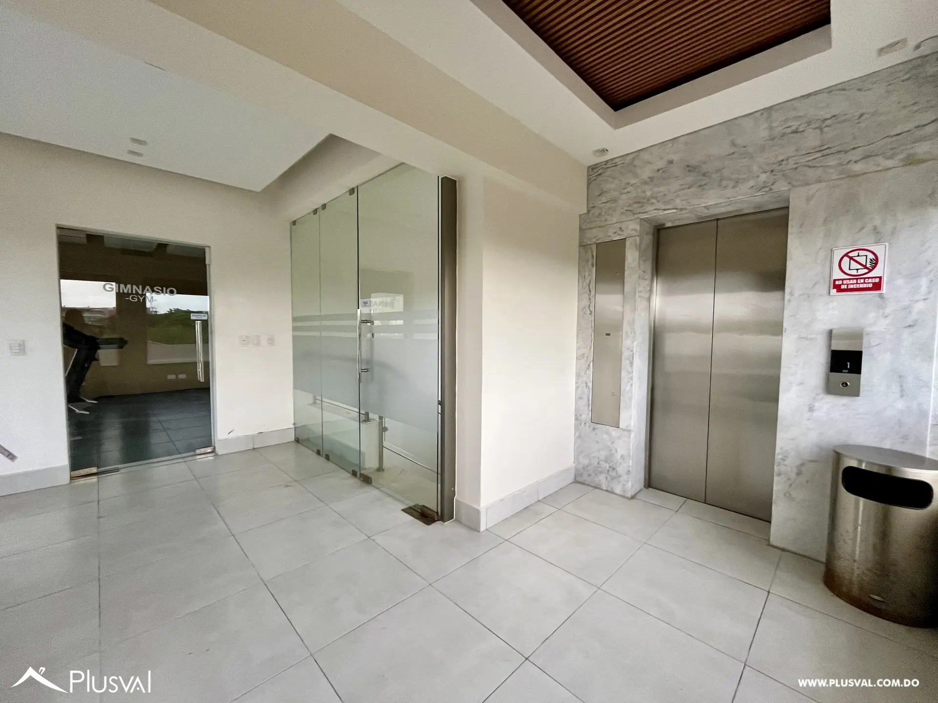 Terraza rooftop con piscina en alquiler en Gazcue 468484