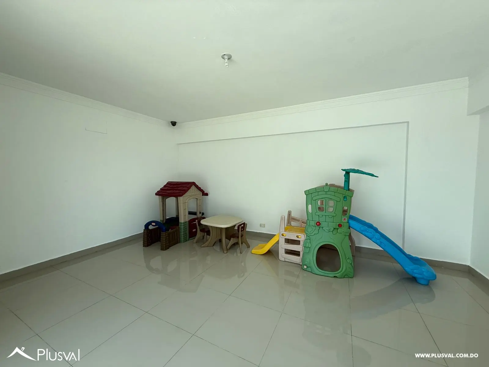 Moderno apartamento en venta en Evaristo 461894