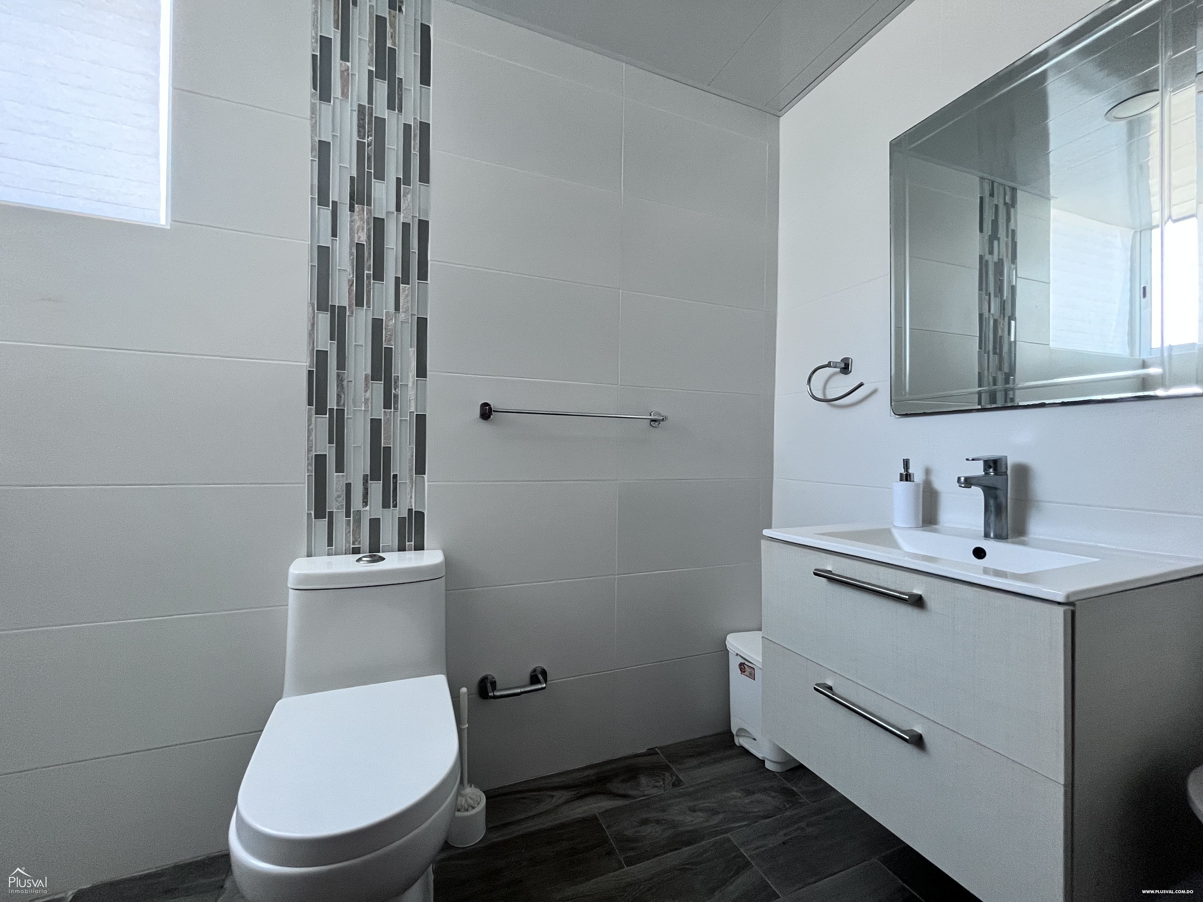 Apartamento en alquiler en Evaristo Morales 262416