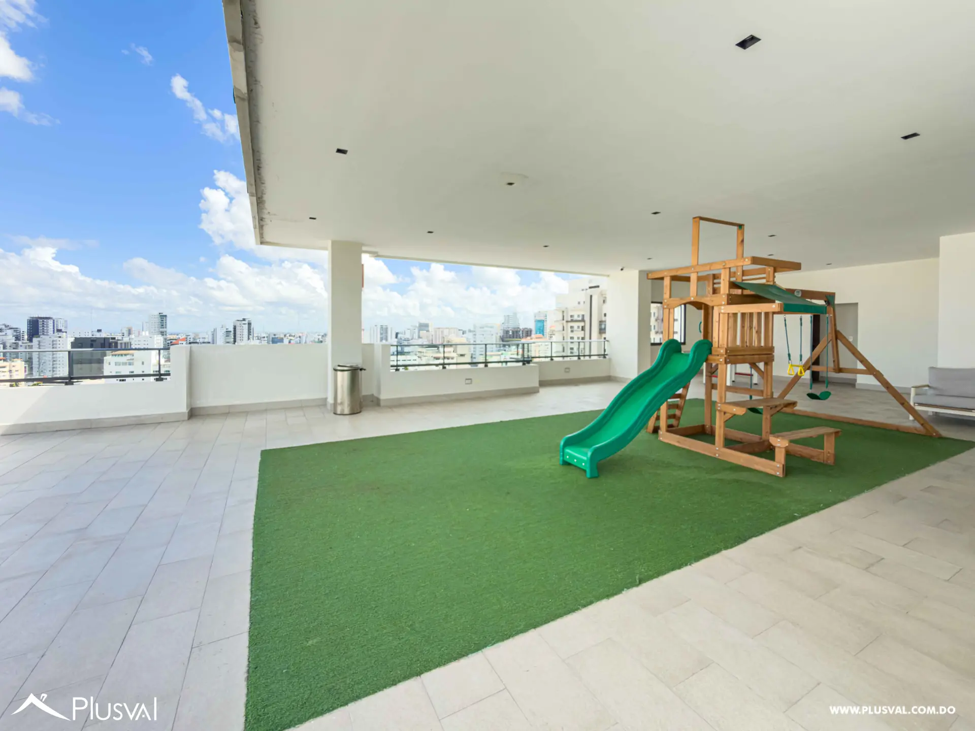 Apartamento de 1 Habitación en Venta en Naco – Piso 13 con Línea Blanca y Amenidades 490973