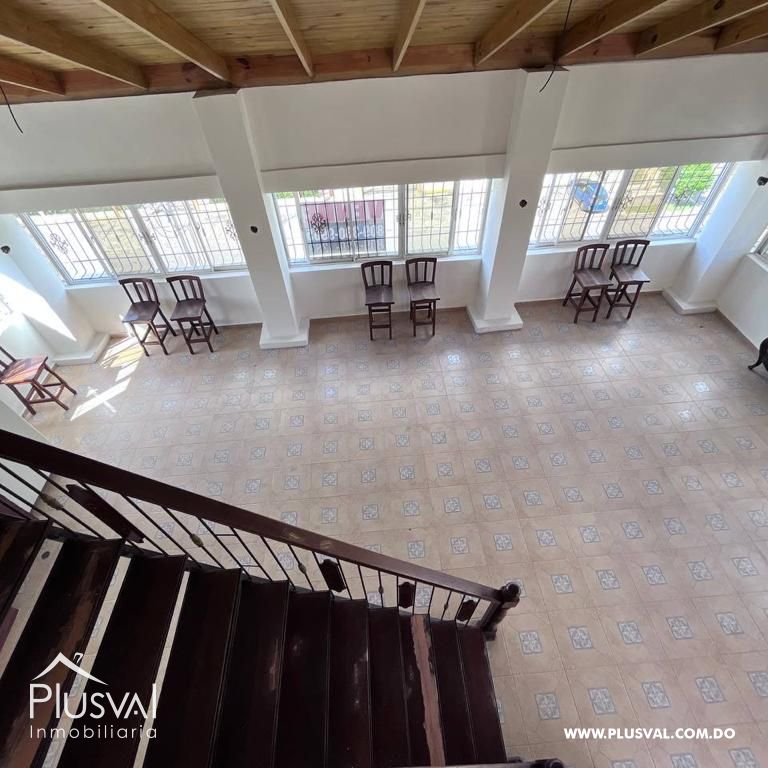 Amplio Penthouse en venta en Alma Rosa I 321434