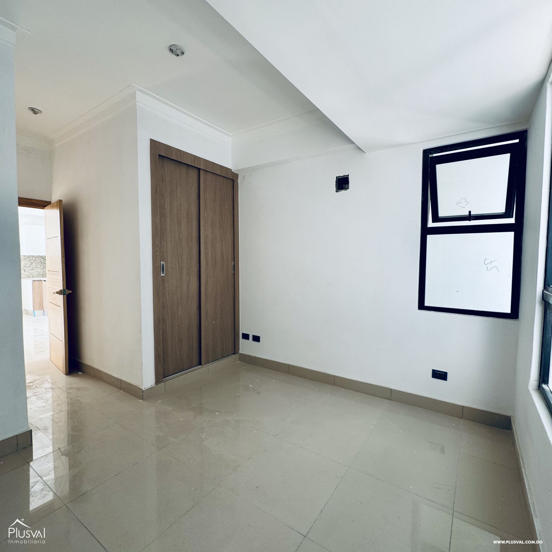 Moderno proyecto de apartamentos de 1 y 2 habitaciones en El Renacimiento 424028