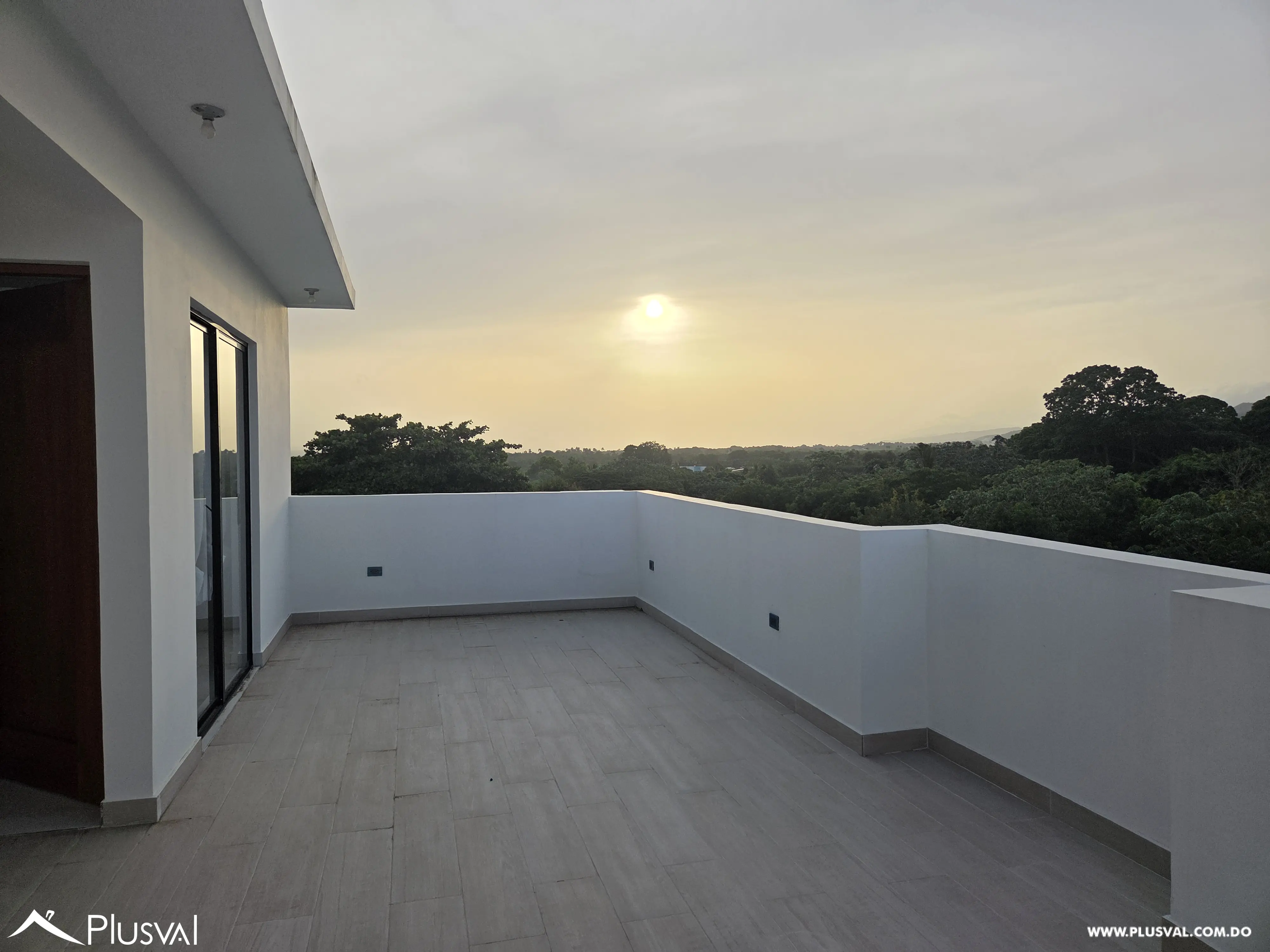 Hermoso Apartamento de Dos Niveles  Tipo PH  en Venta Con Amplia Terraza en Moca 522069