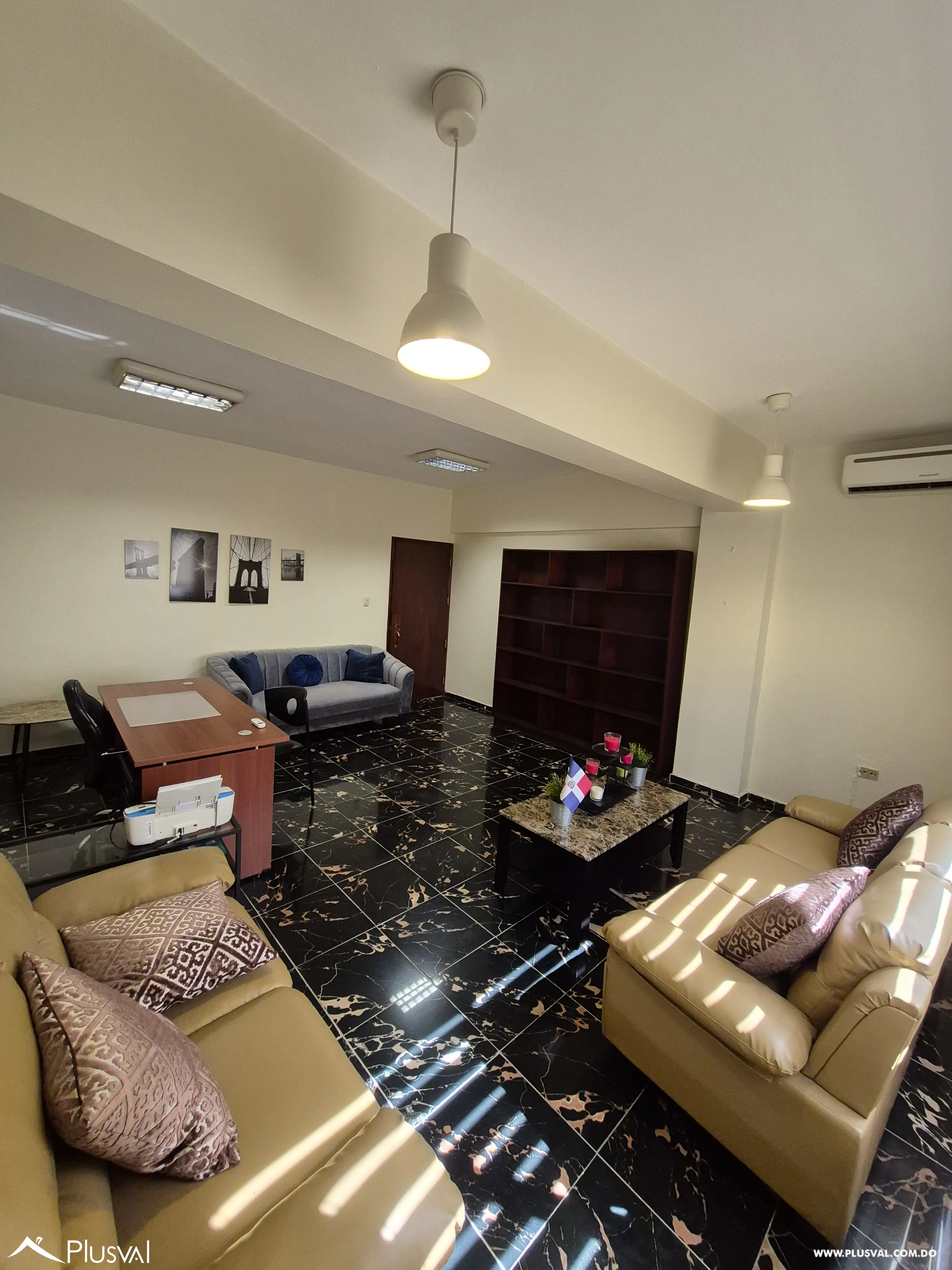 ALQUILER OFICINA PLAZA DE ALTO TRANSITO EN GAZCUE 493170