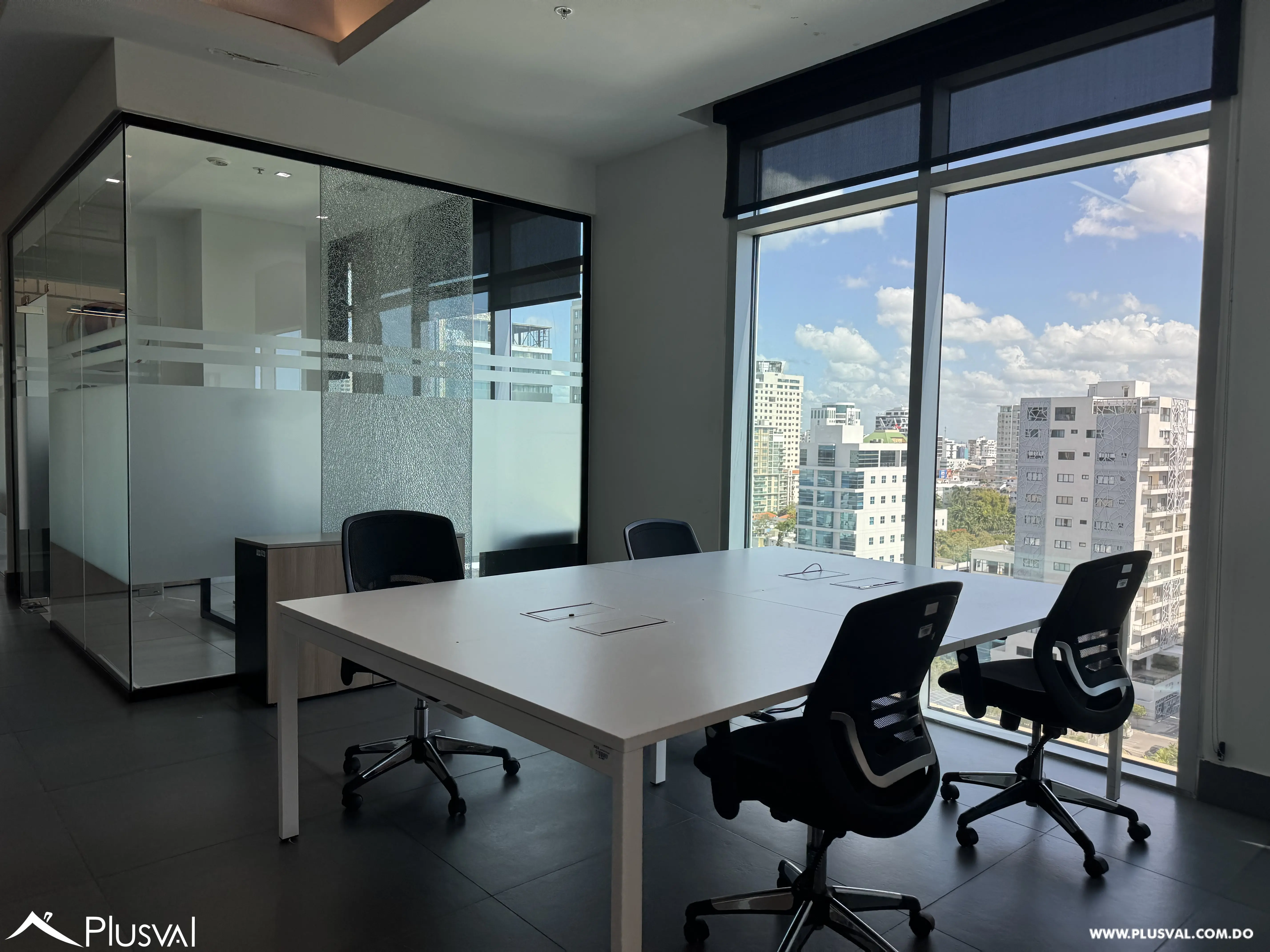 Local en alquiler en corporativo en Piantini 493230