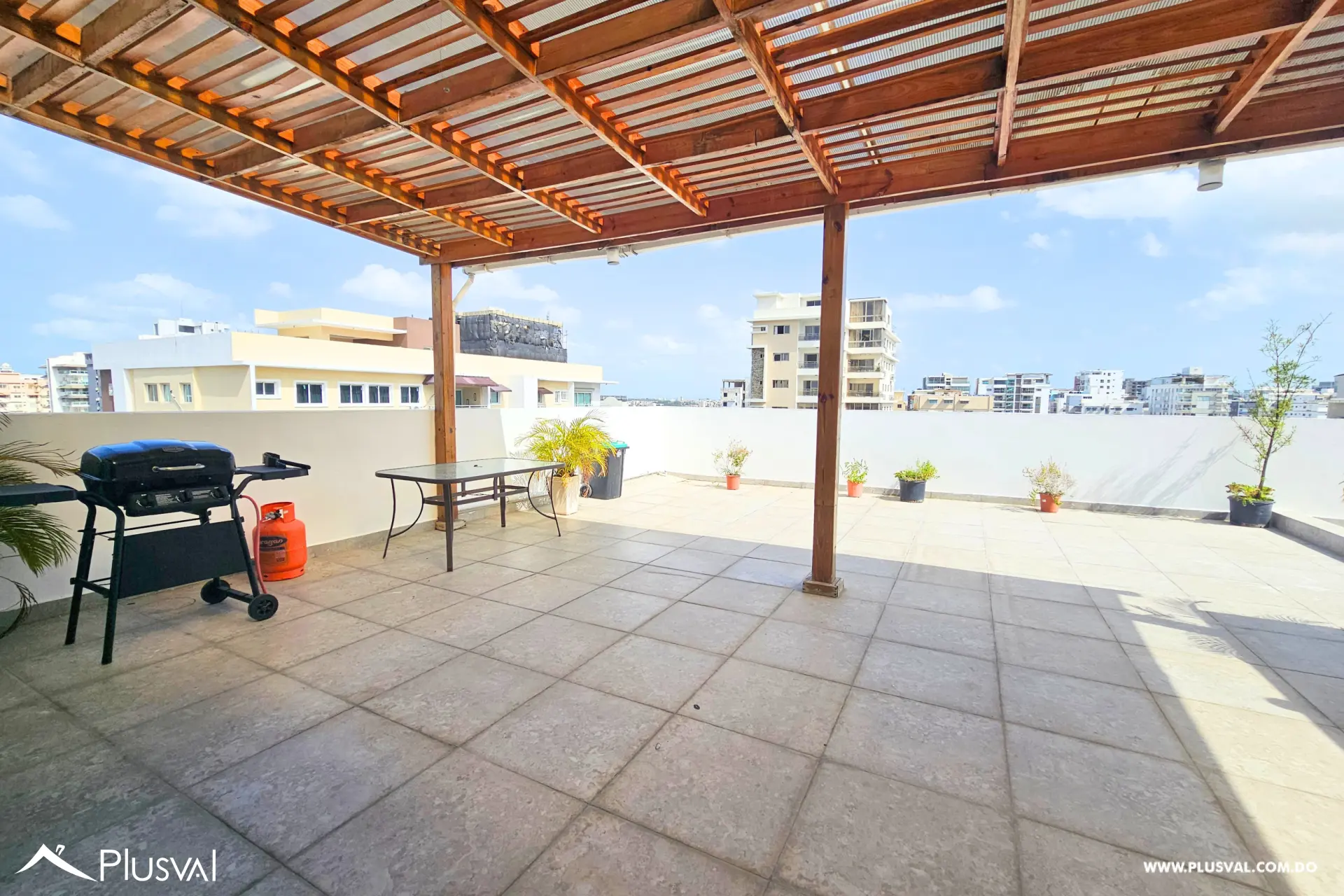 Apartamento en alquiler en Evaristo Morales 519729