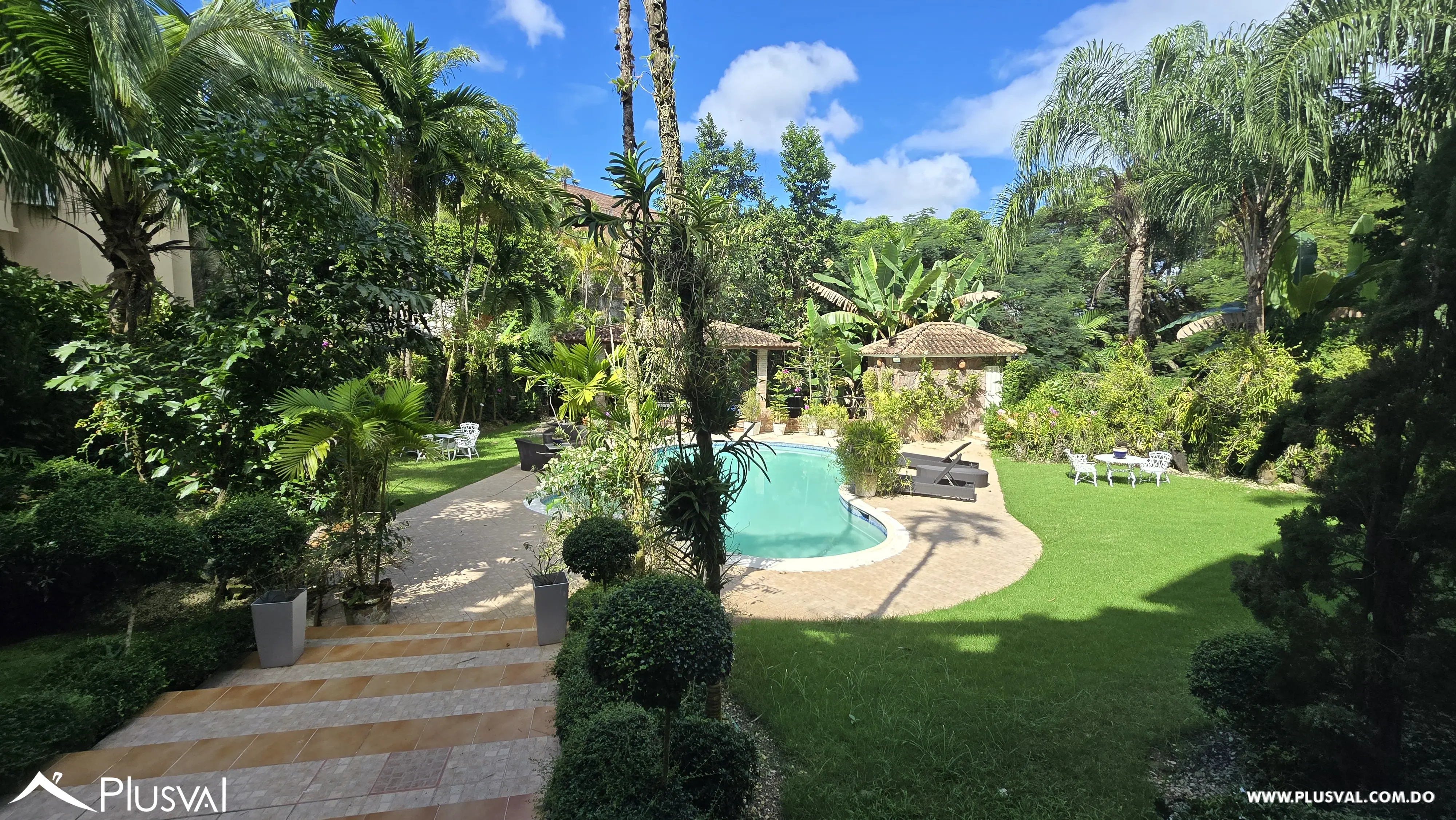 Un Hogar para Crear Recuerdos Inolvidables, Casa en Venta en Cuesta Hermosa I. 479586