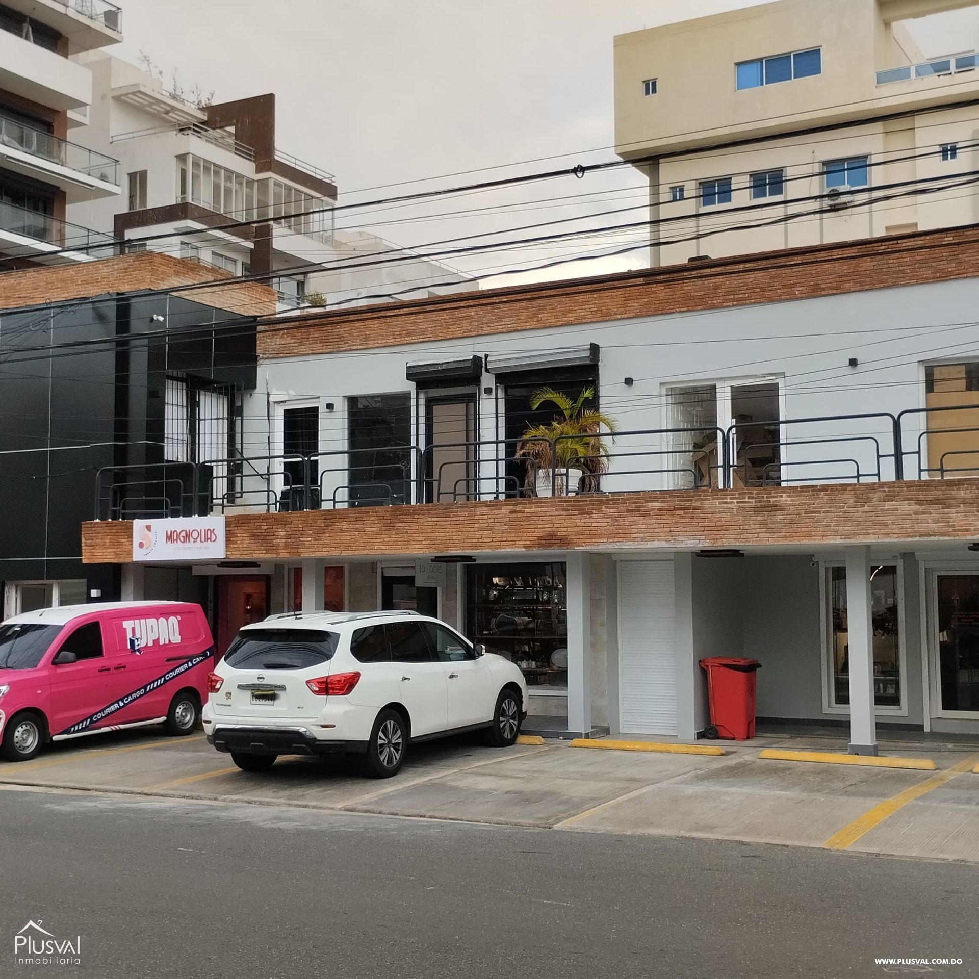 Local en Alquiler  en Evaristo Morales , 1er piso 380209