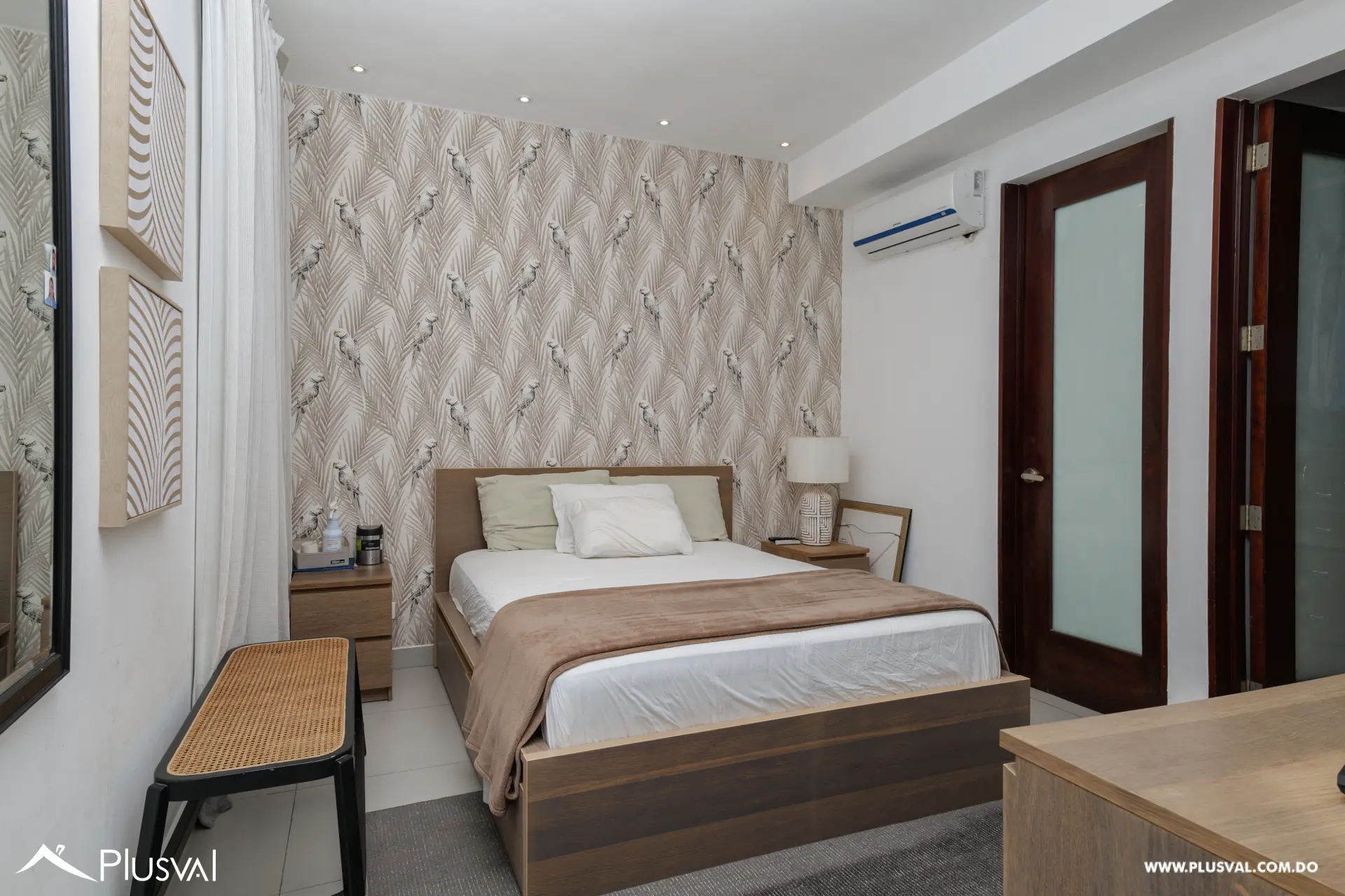 Bello apartamento en venta en Paraiso con  3 habitaciones + Estudio y Terraza 492964