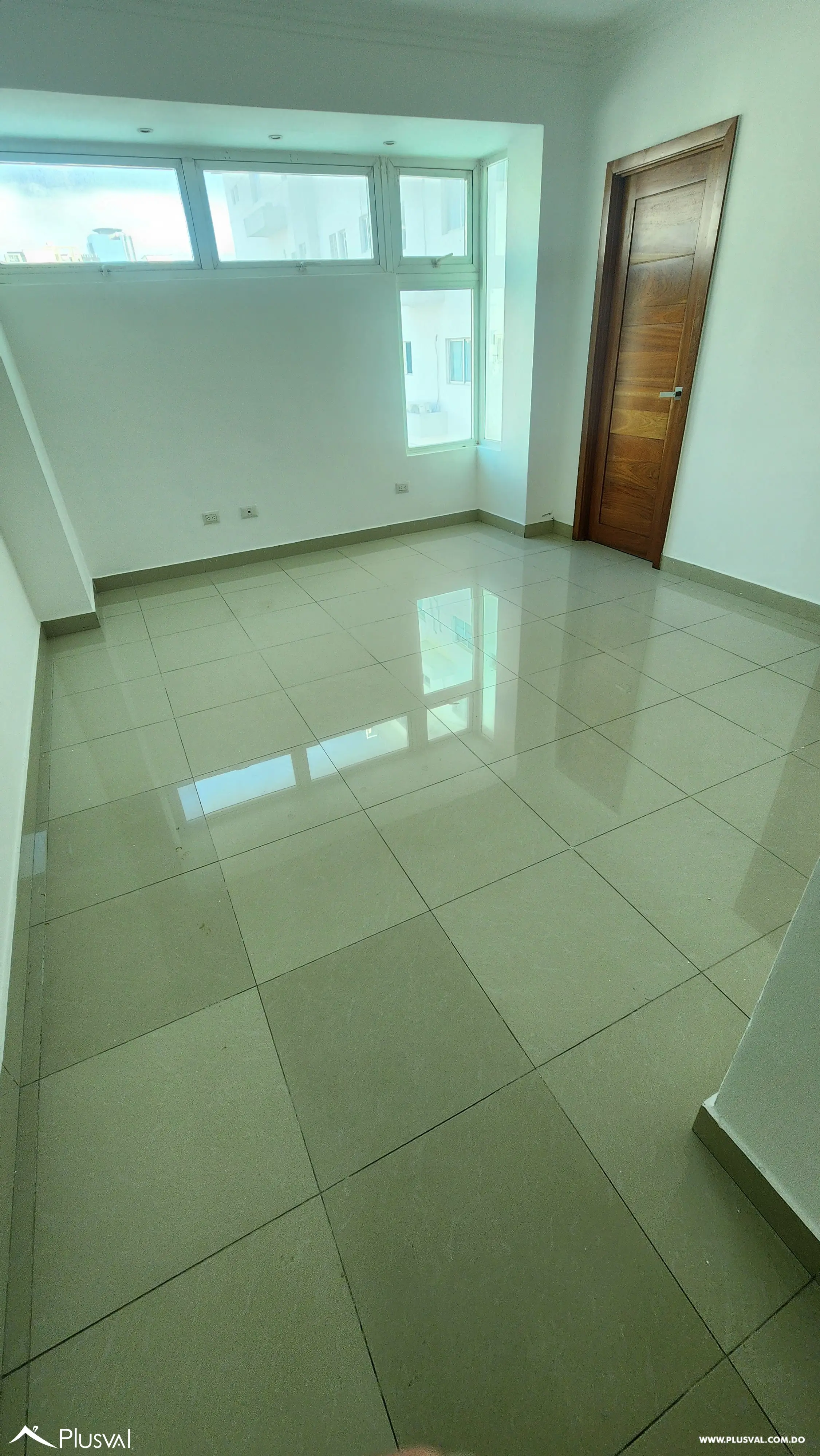 Apartamento en venta, de 3 habitaciones en el  Ens. Paraíso. 507123
