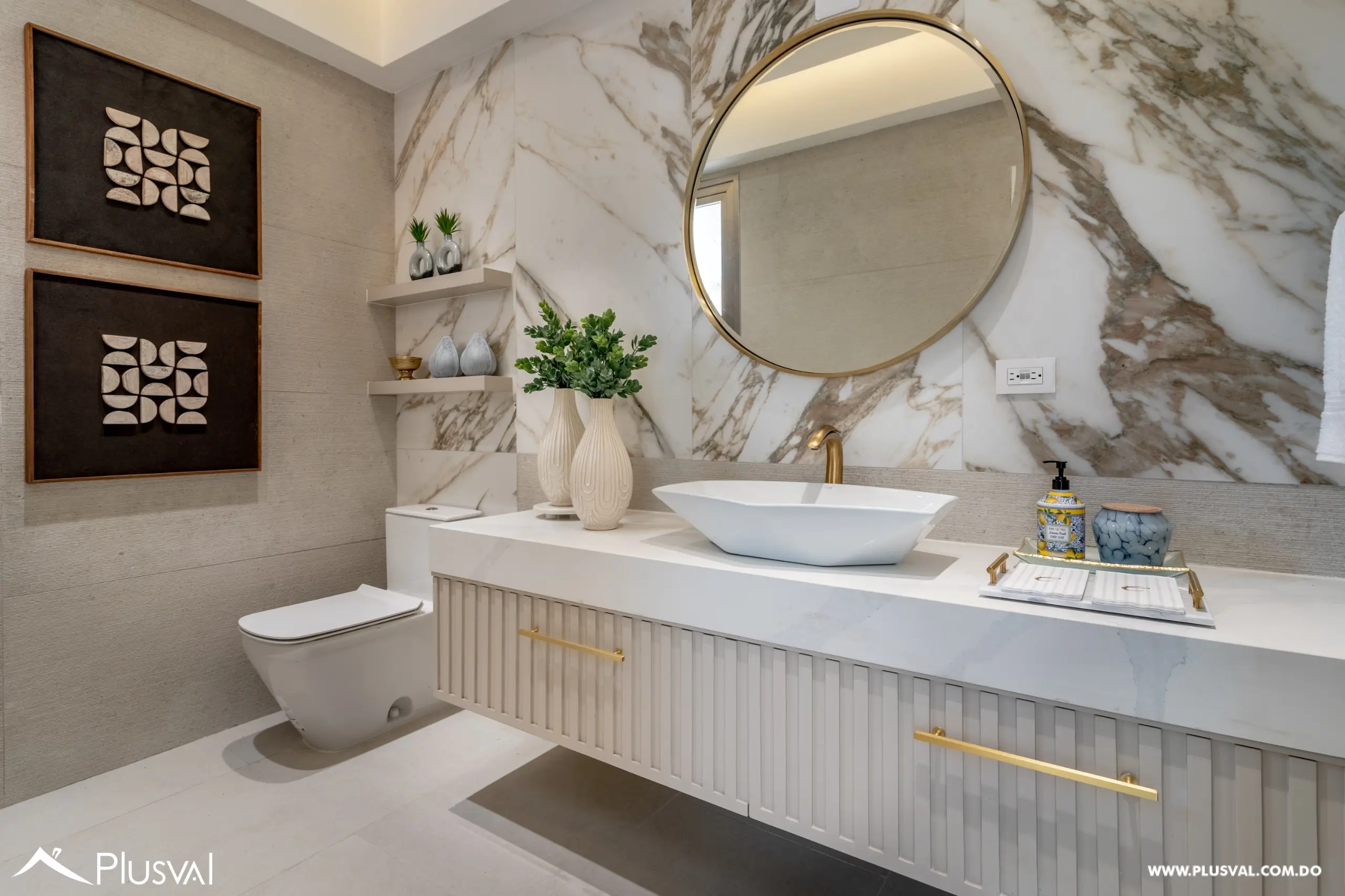 Villa de lujo en venta amueblada en Playa Nueva Romana 472500