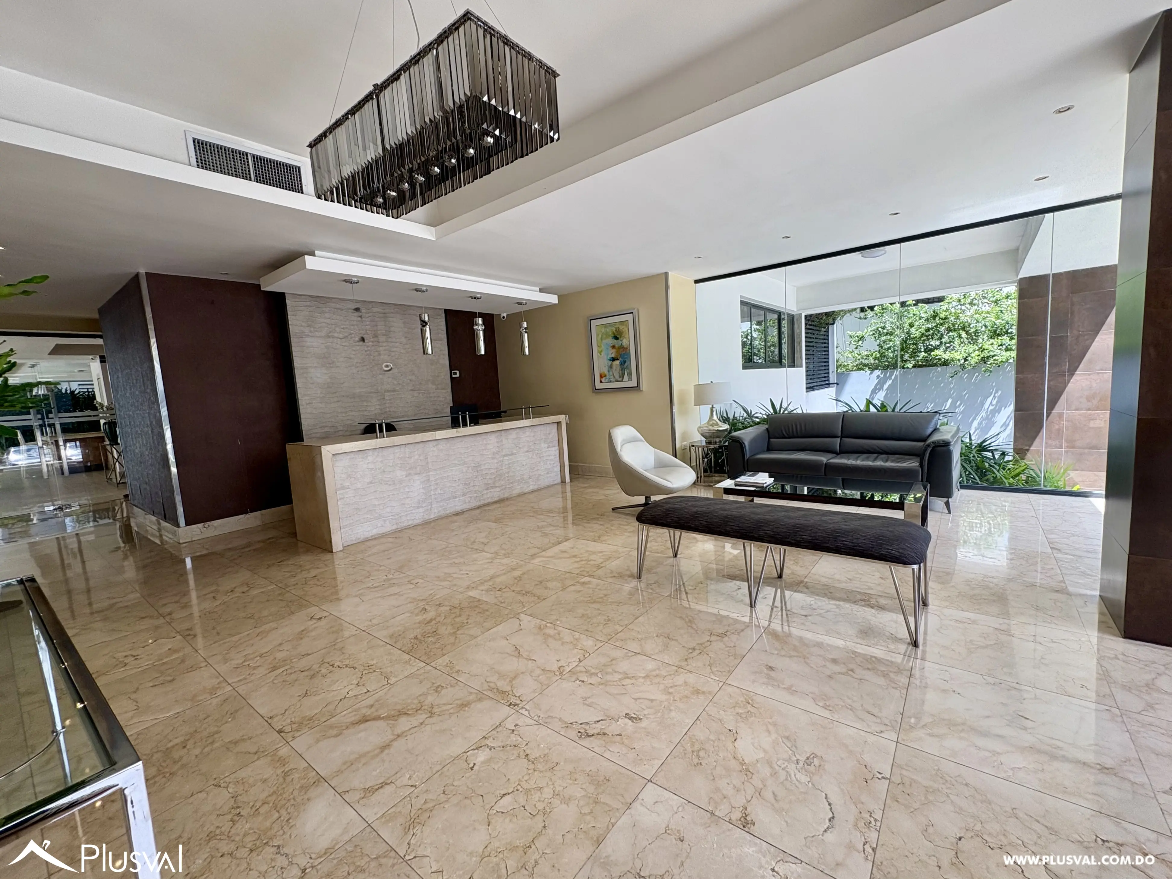 Apartamento en alquiler amueblado de 3 habitaciones y 3.5 baños en Piantini 467356