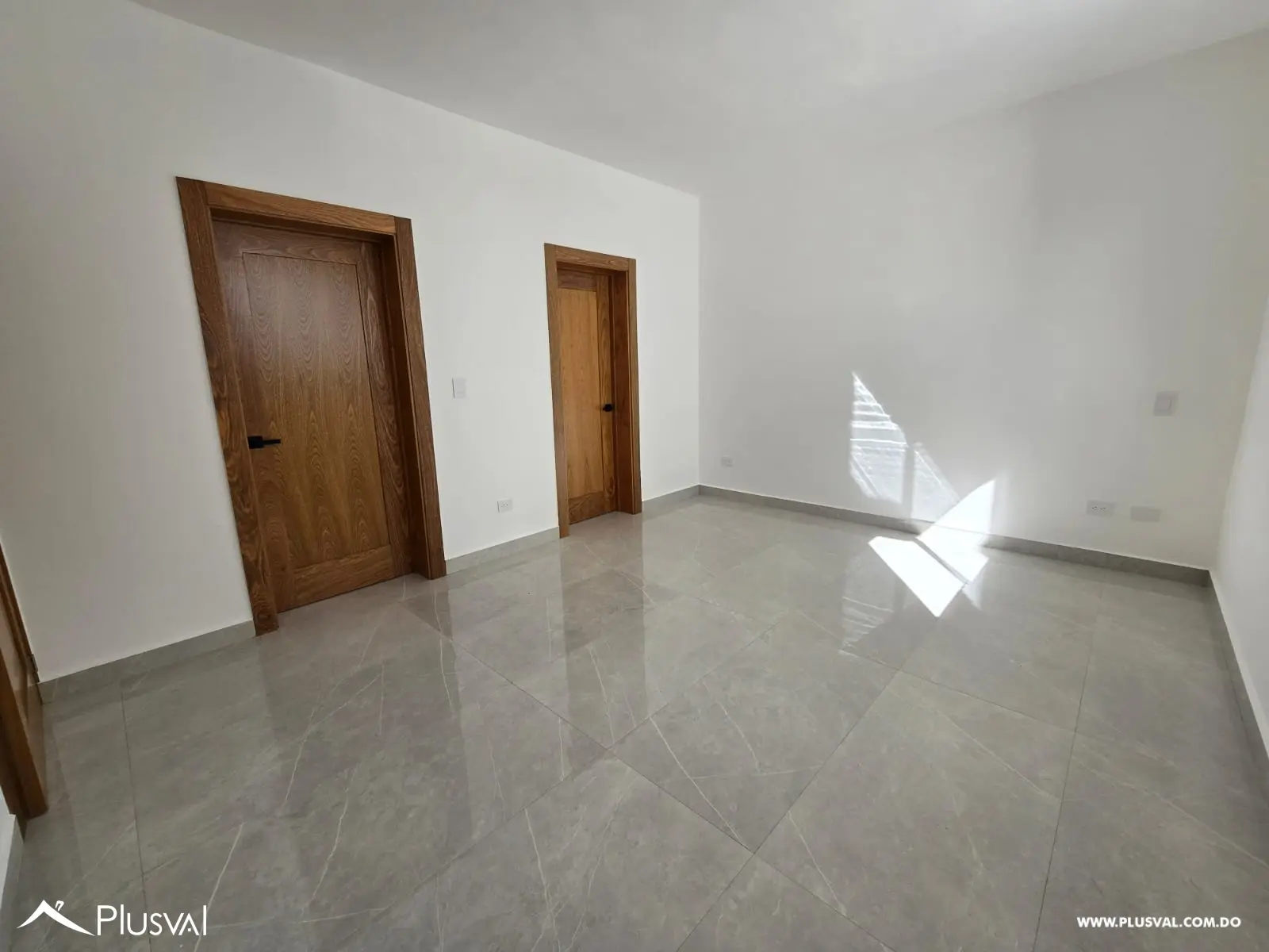 Comodo y Amplio Apartamento en Venta Ubicado en Los Laureles 526774