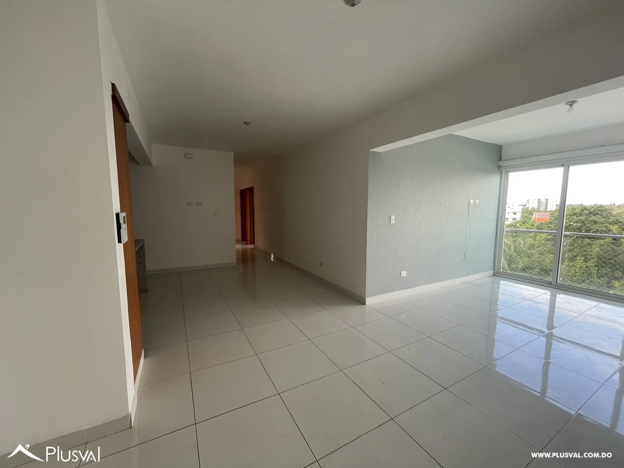 Apto. Alquiler - Av. Hispanoamericana - 5to Nivel - Zona Residencial 484990