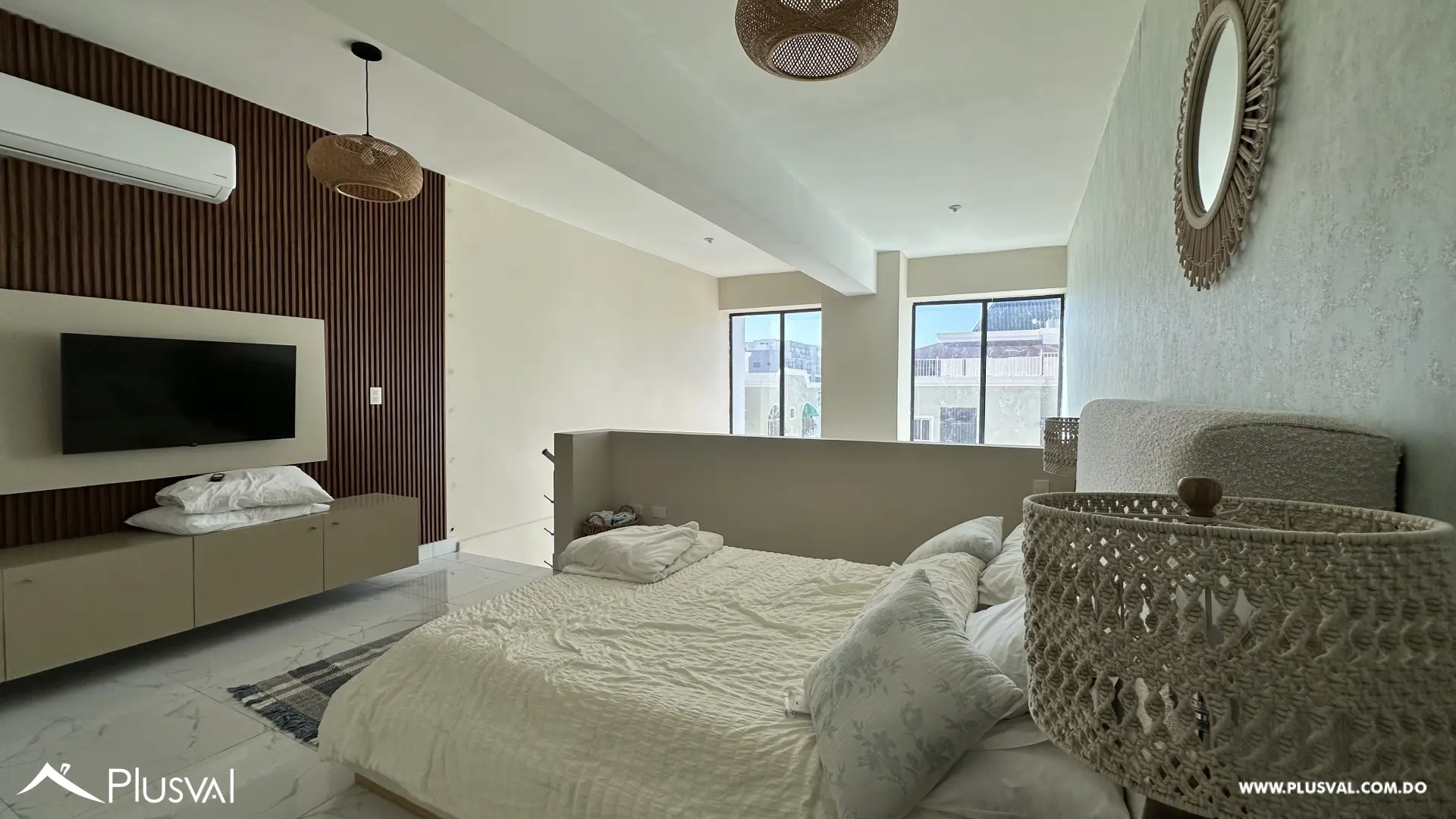 Apartamento de 1 Habitación Amueblado en Venta en Evaristo Morales, Santo Domingo 499746