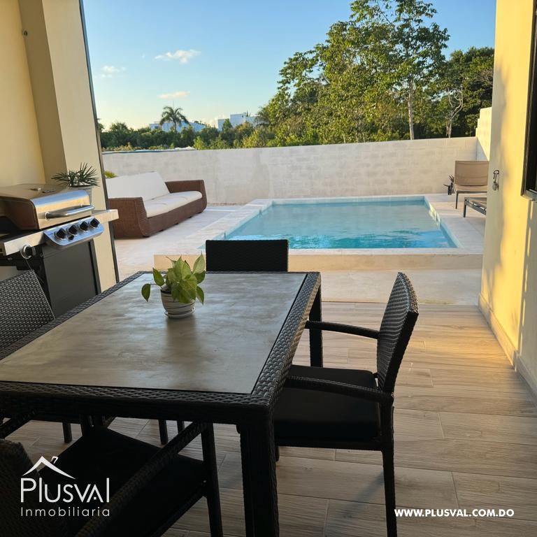 Casa de dos niveles en El Ejecutivo 357391